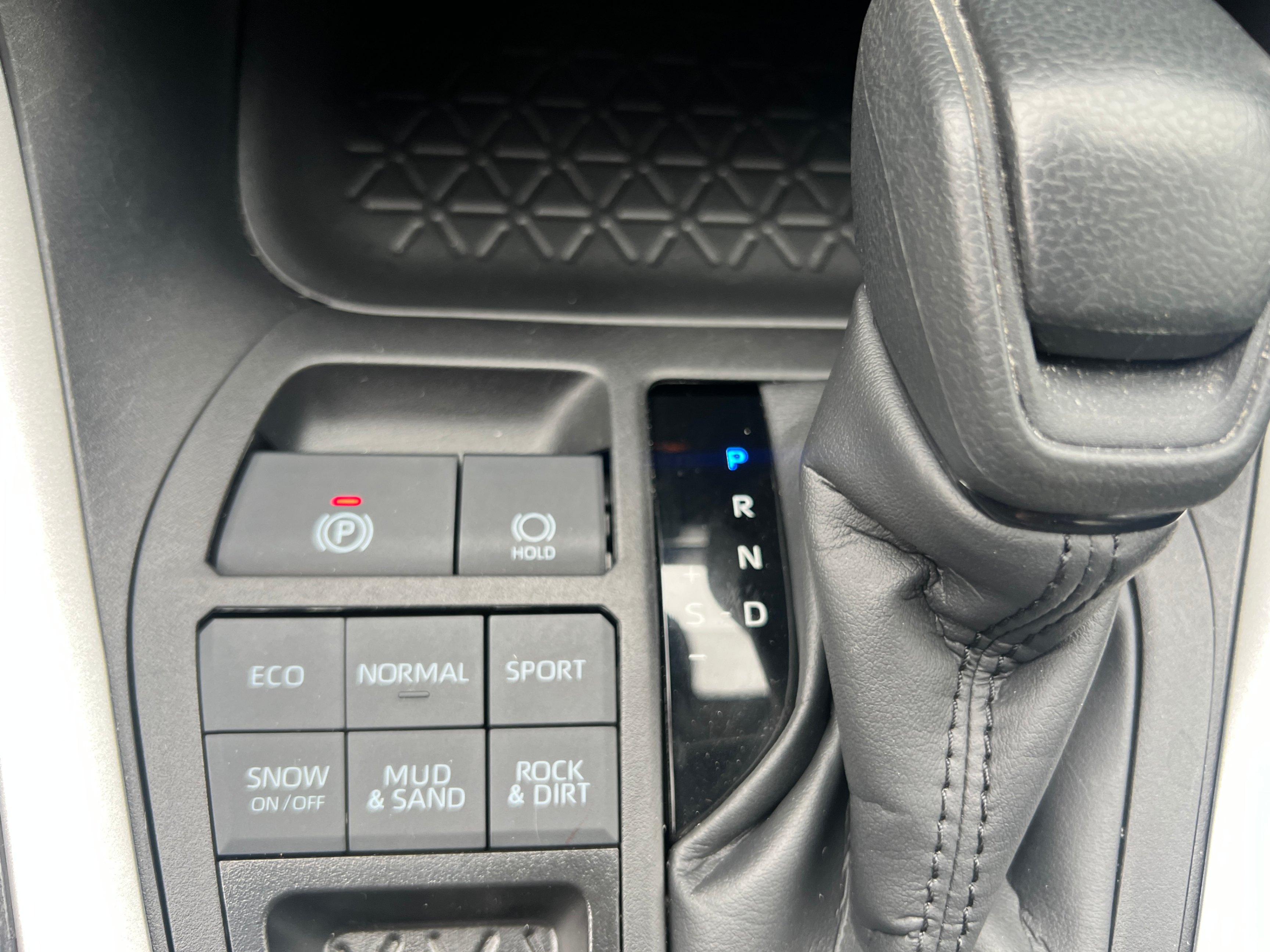 /crownautomobile/2023-Toyota-RAV4-24490374166977102.jpg