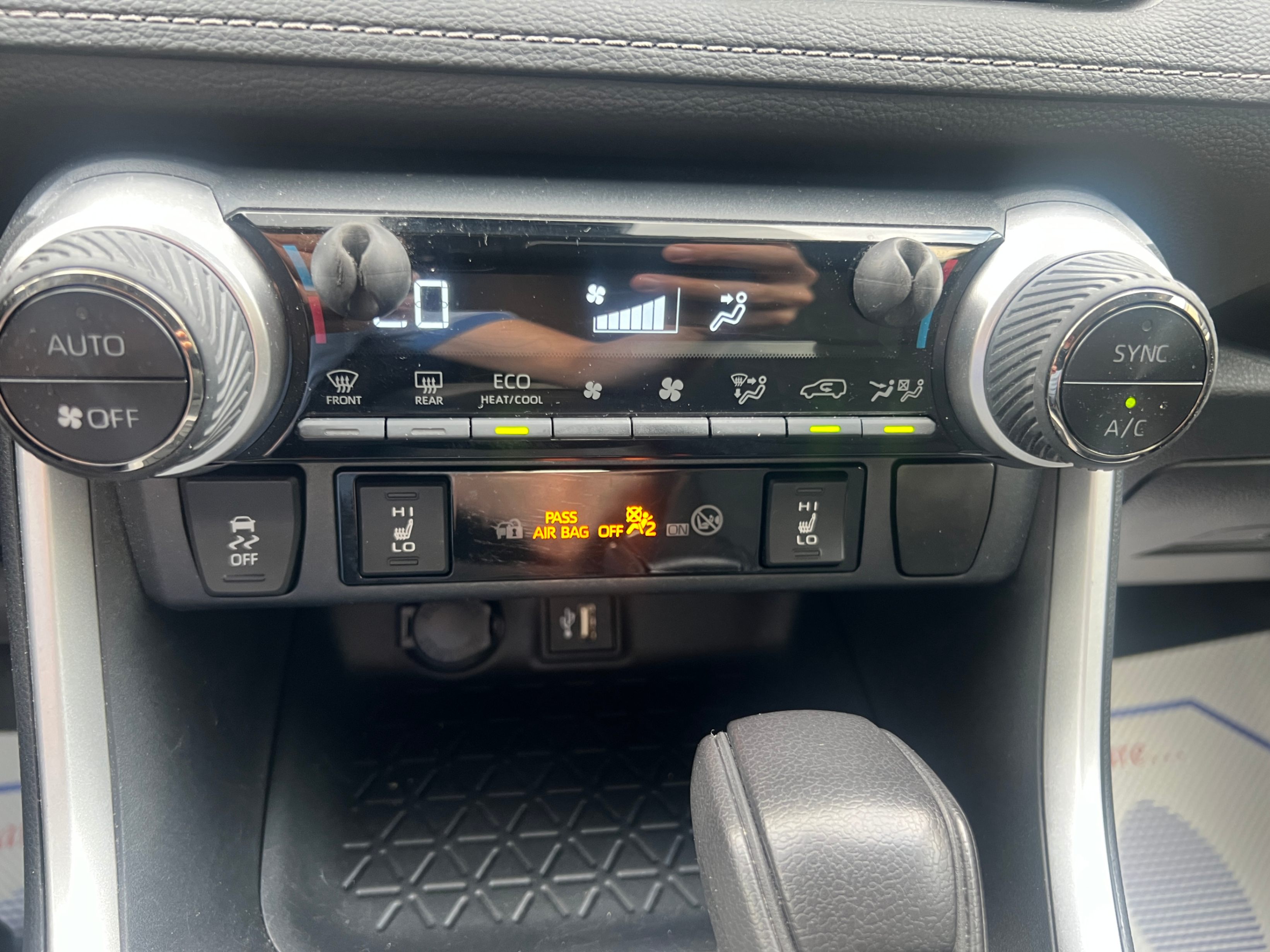 /crownautomobile/2023-Toyota-RAV4-24767556116887857.jpg