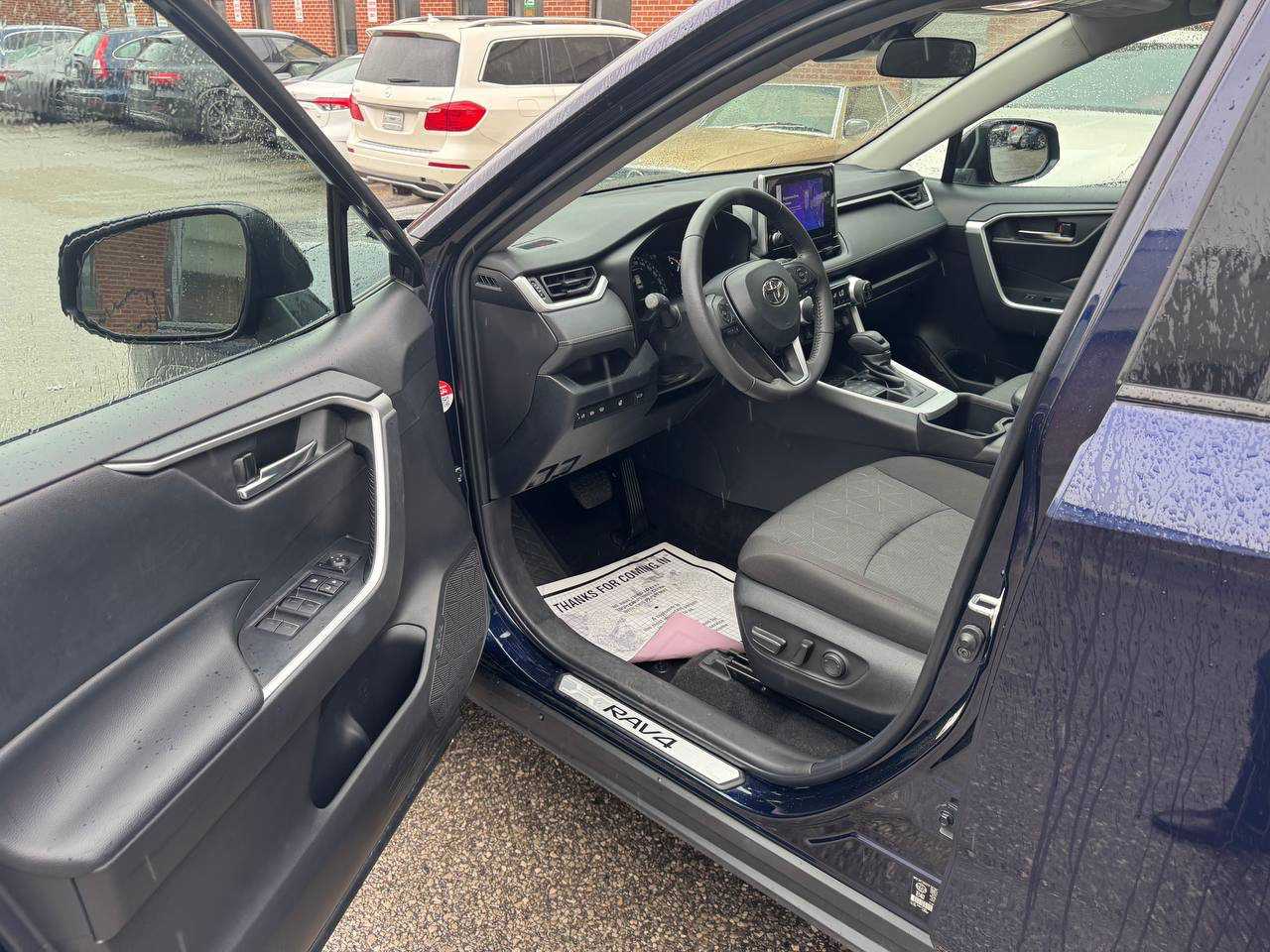 /crownautomobile/2023-Toyota-RAV4-26477380471021394.jpg