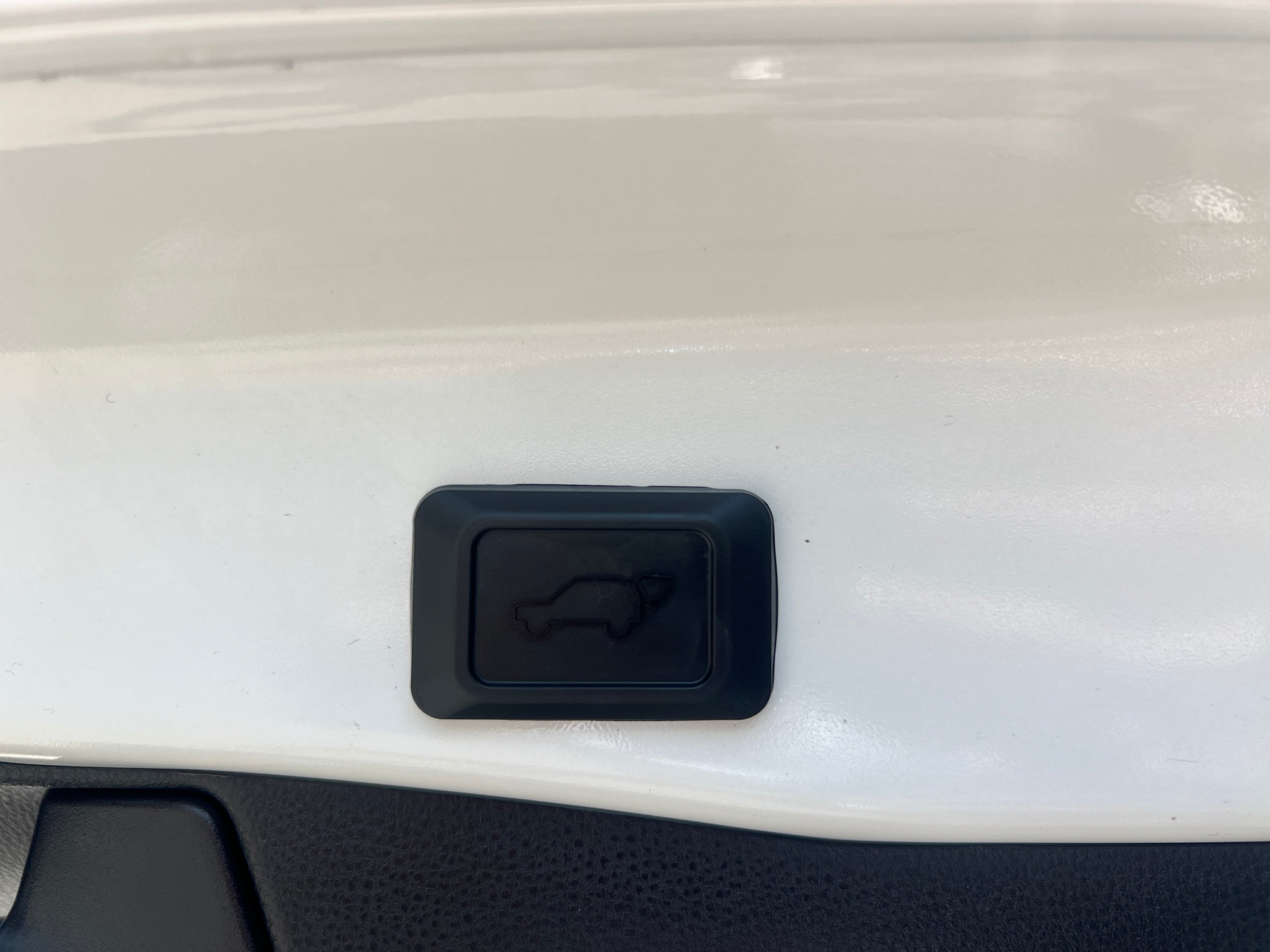 /crownautomobile/2023-Toyota-RAV4-280526820708785.jpg
