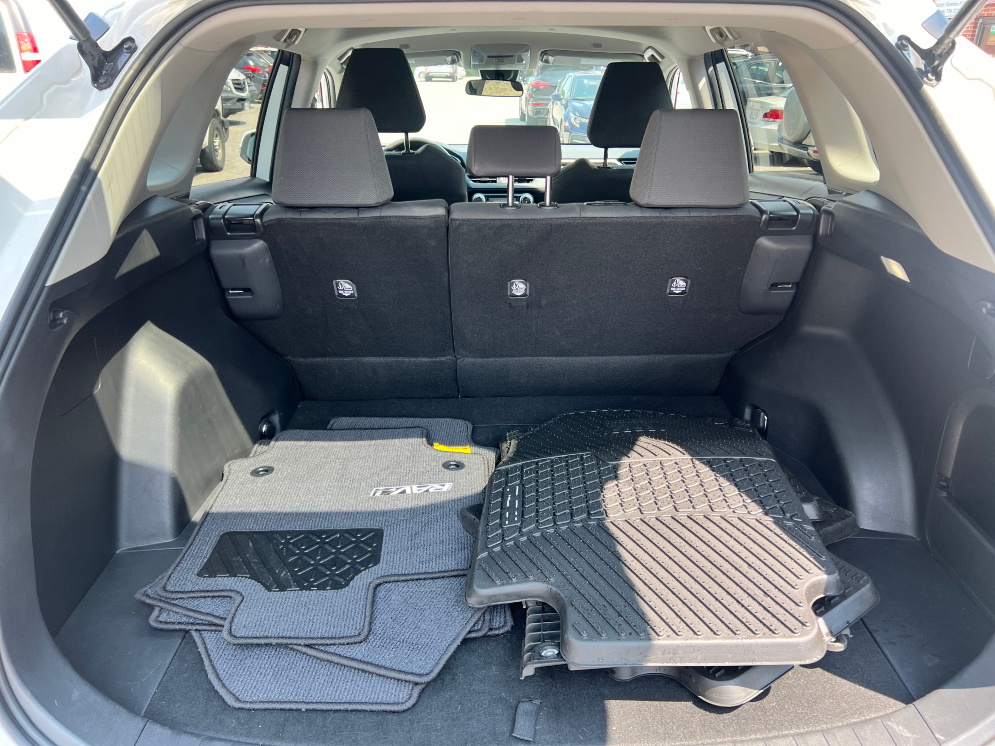 /crownautomobile/2023-Toyota-RAV4-3255701461255347.jpg