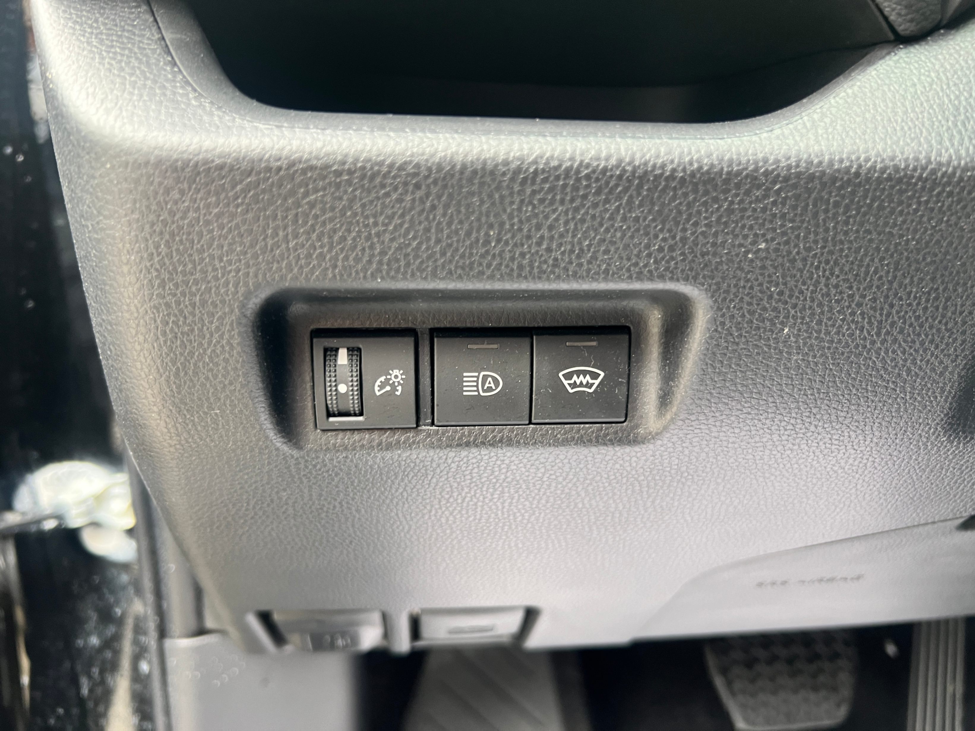/crownautomobile/2023-Toyota-RAV4-3557398950381436.jpg