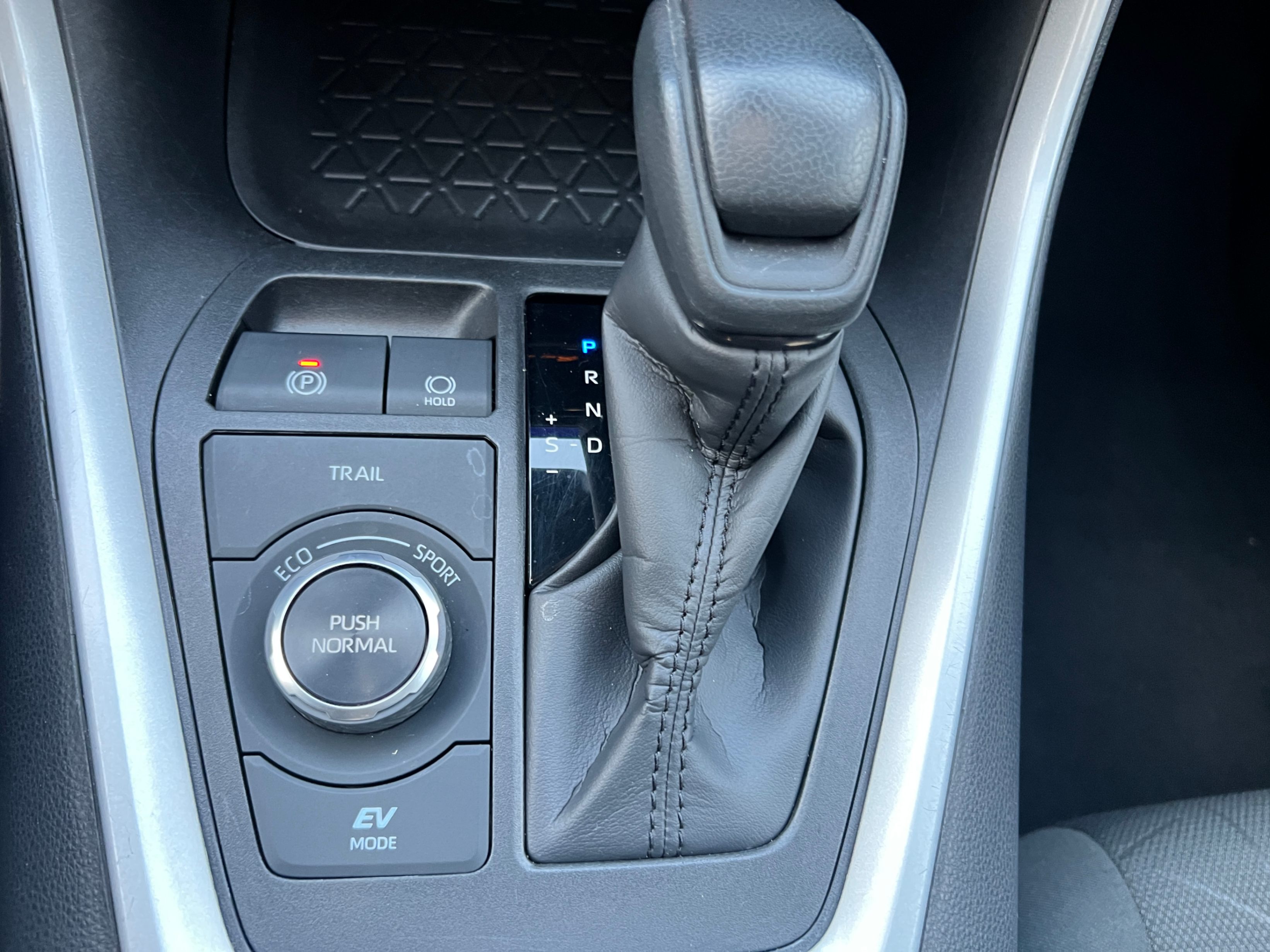 /crownautomobile/2023-Toyota-RAV4-3809862527887844.jpg