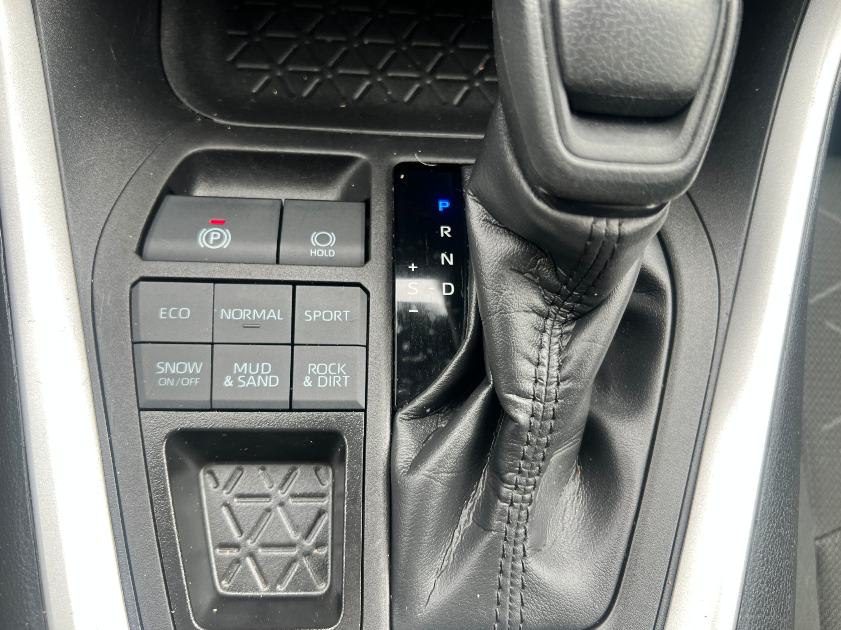 /crownautomobile/2023-Toyota-RAV4-4313680723942699.jpg