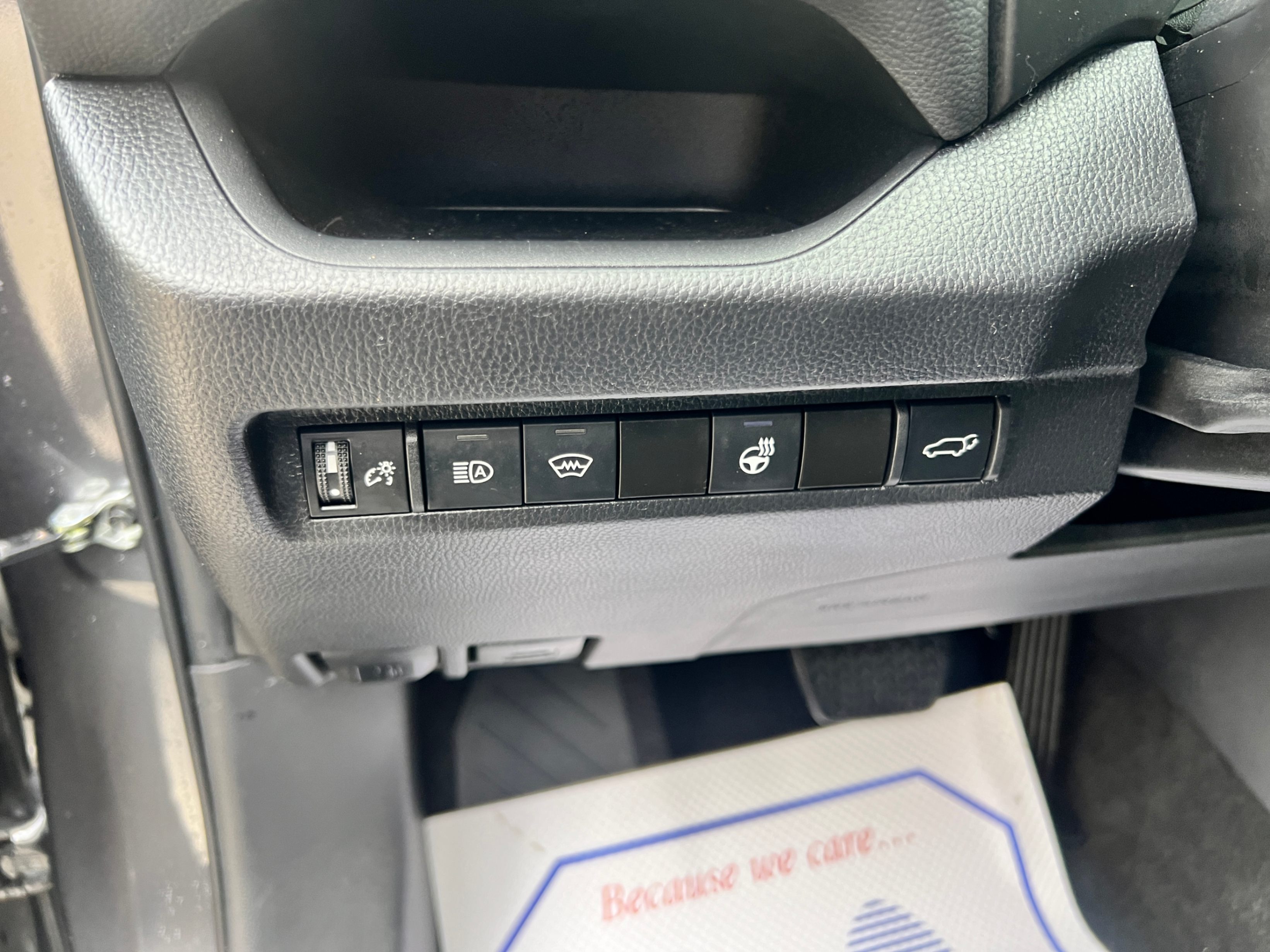 /crownautomobile/2023-Toyota-RAV4-5072351417961991.jpg