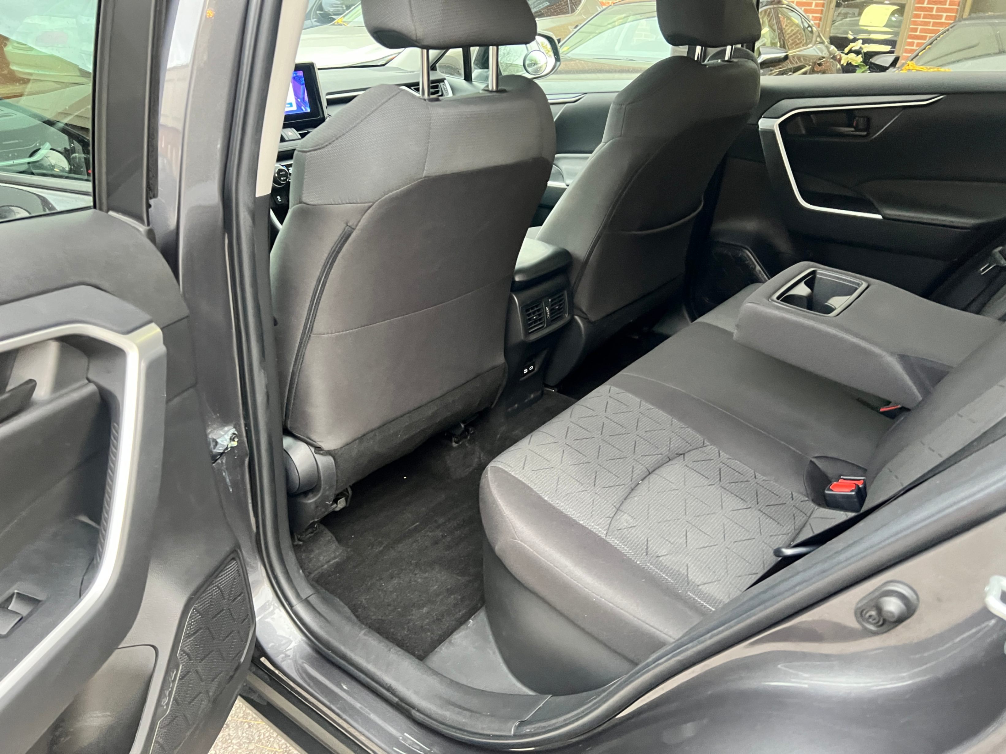 /crownautomobile/2023-Toyota-RAV4-510865180647468.jpg