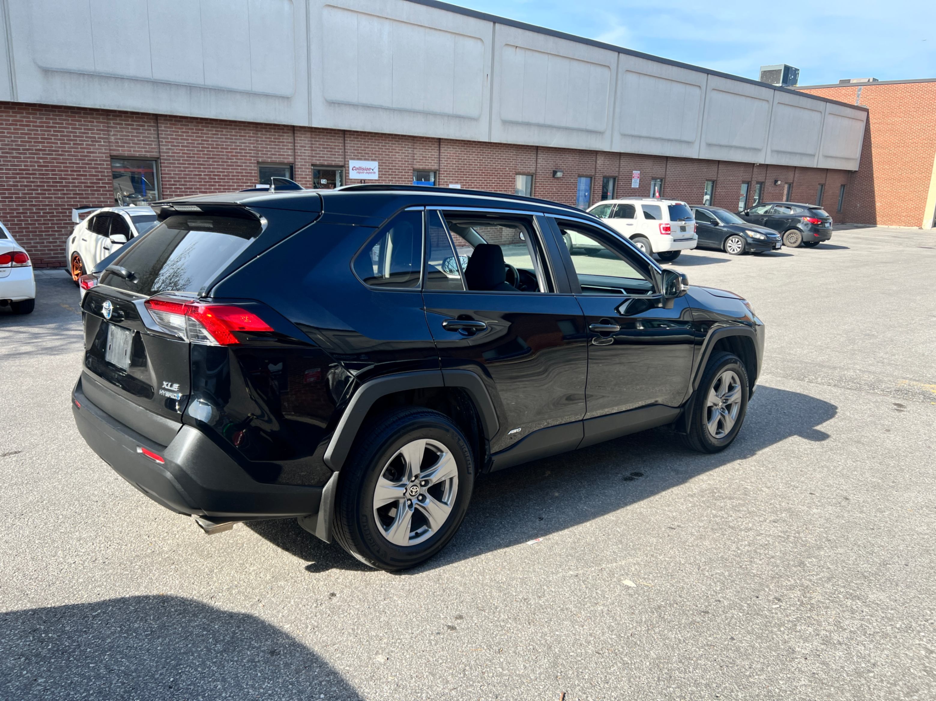 /crownautomobile/2023-Toyota-RAV4-5338787911857423.jpg