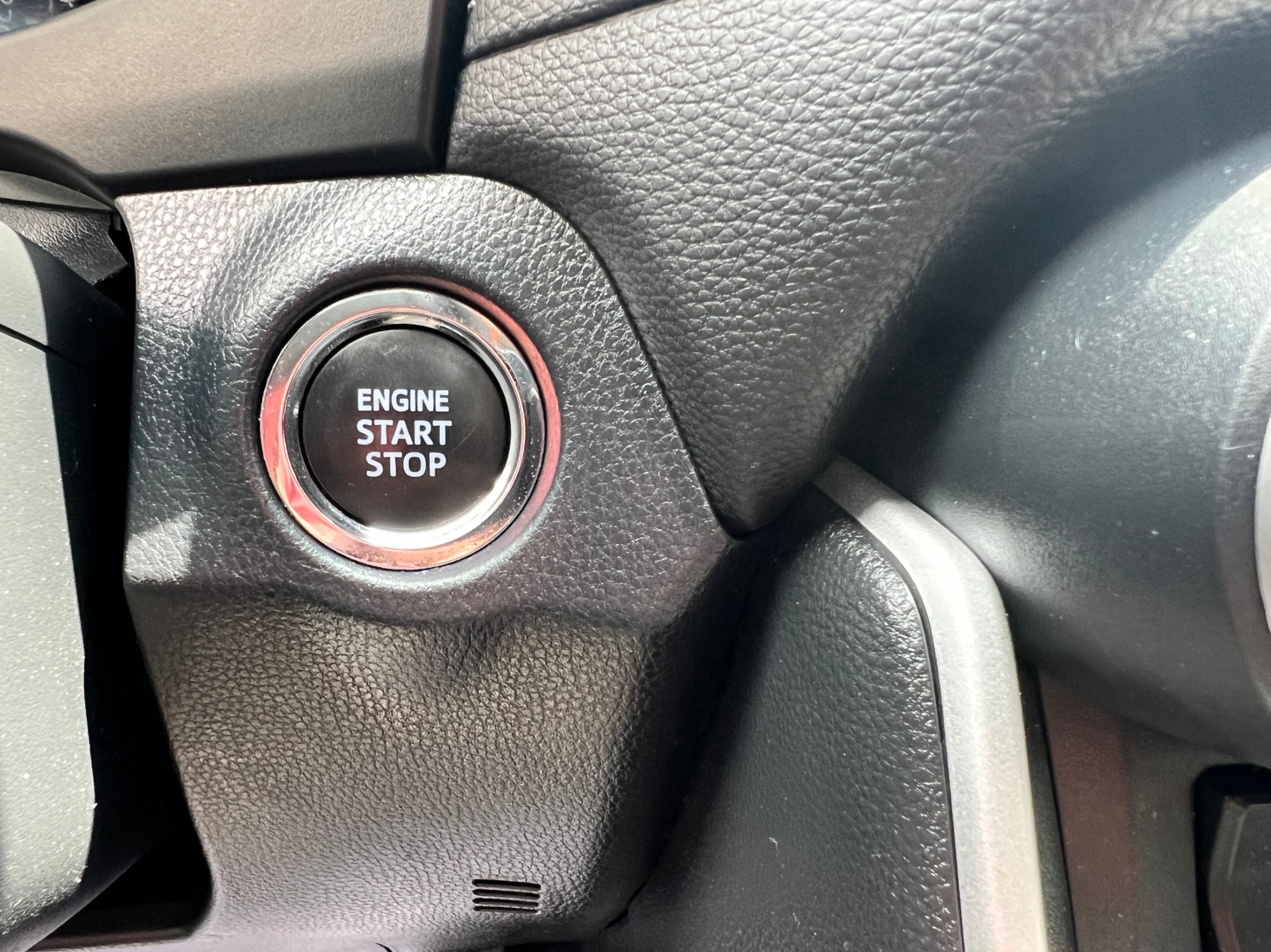 /crownautomobile/2023-Toyota-RAV4-549234032835554.jpg
