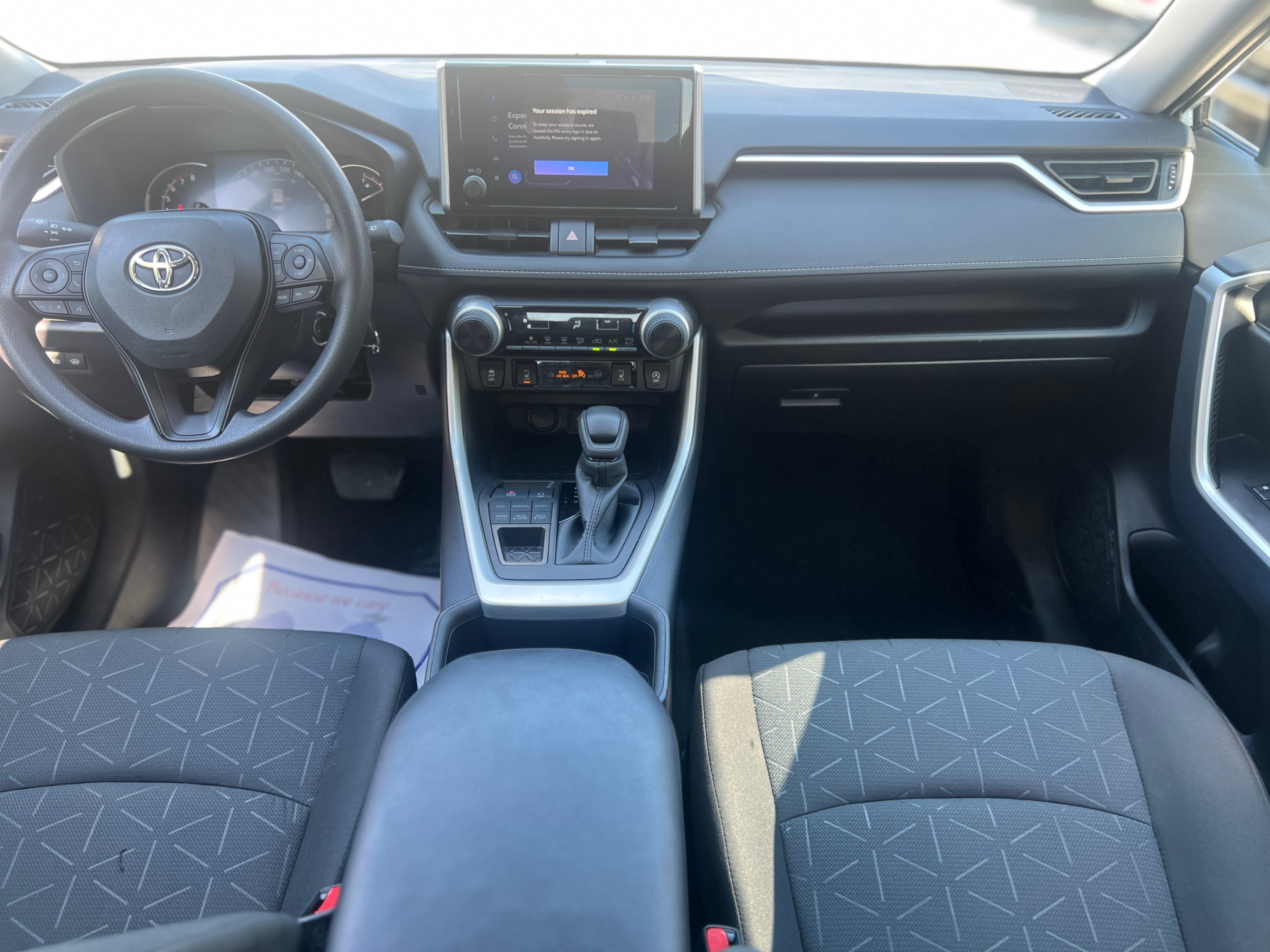 /crownautomobile/2023-Toyota-RAV4-6091656247419268.jpg