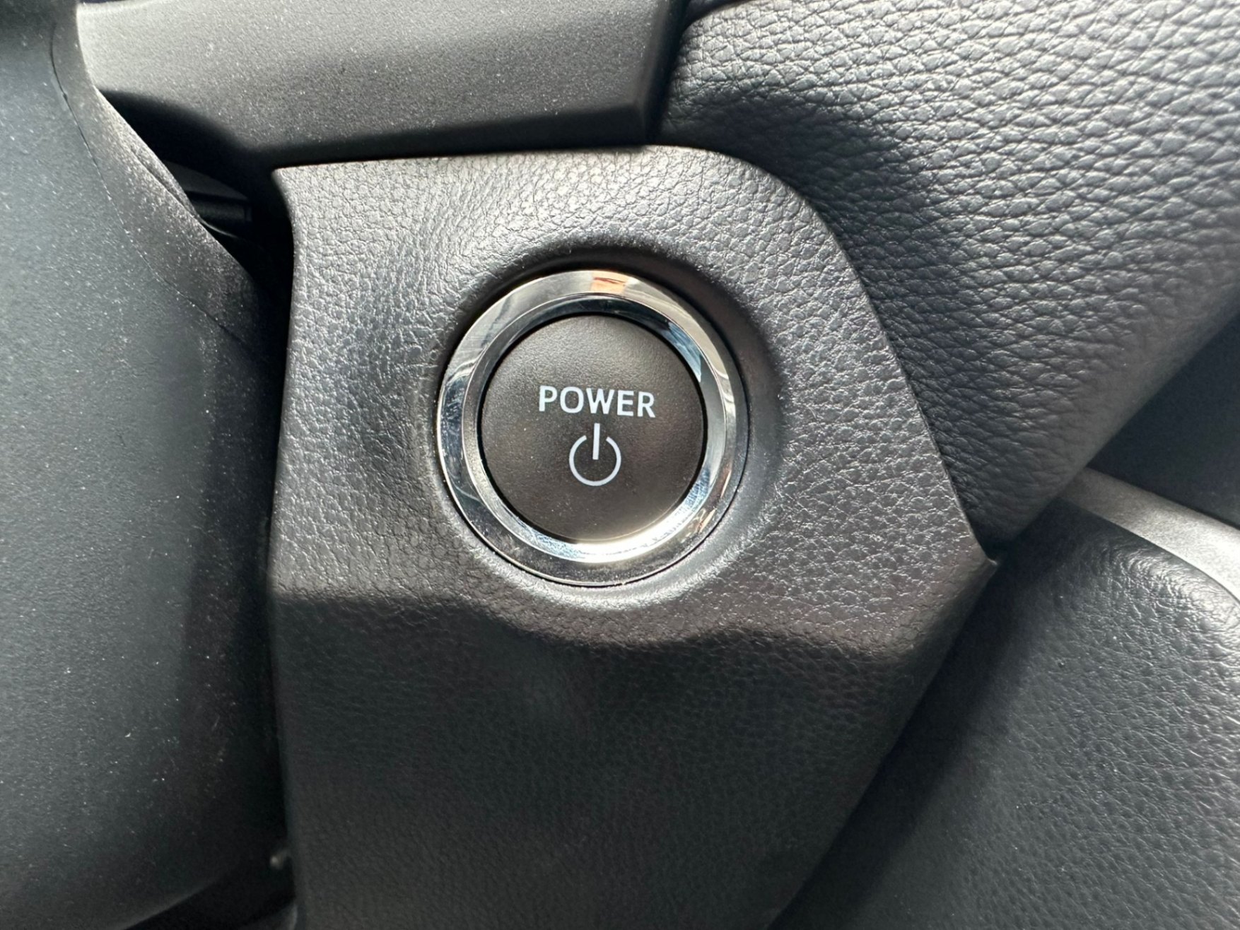 /crownautomobile/2023-Toyota-RAV4-6344483896732691.jpg