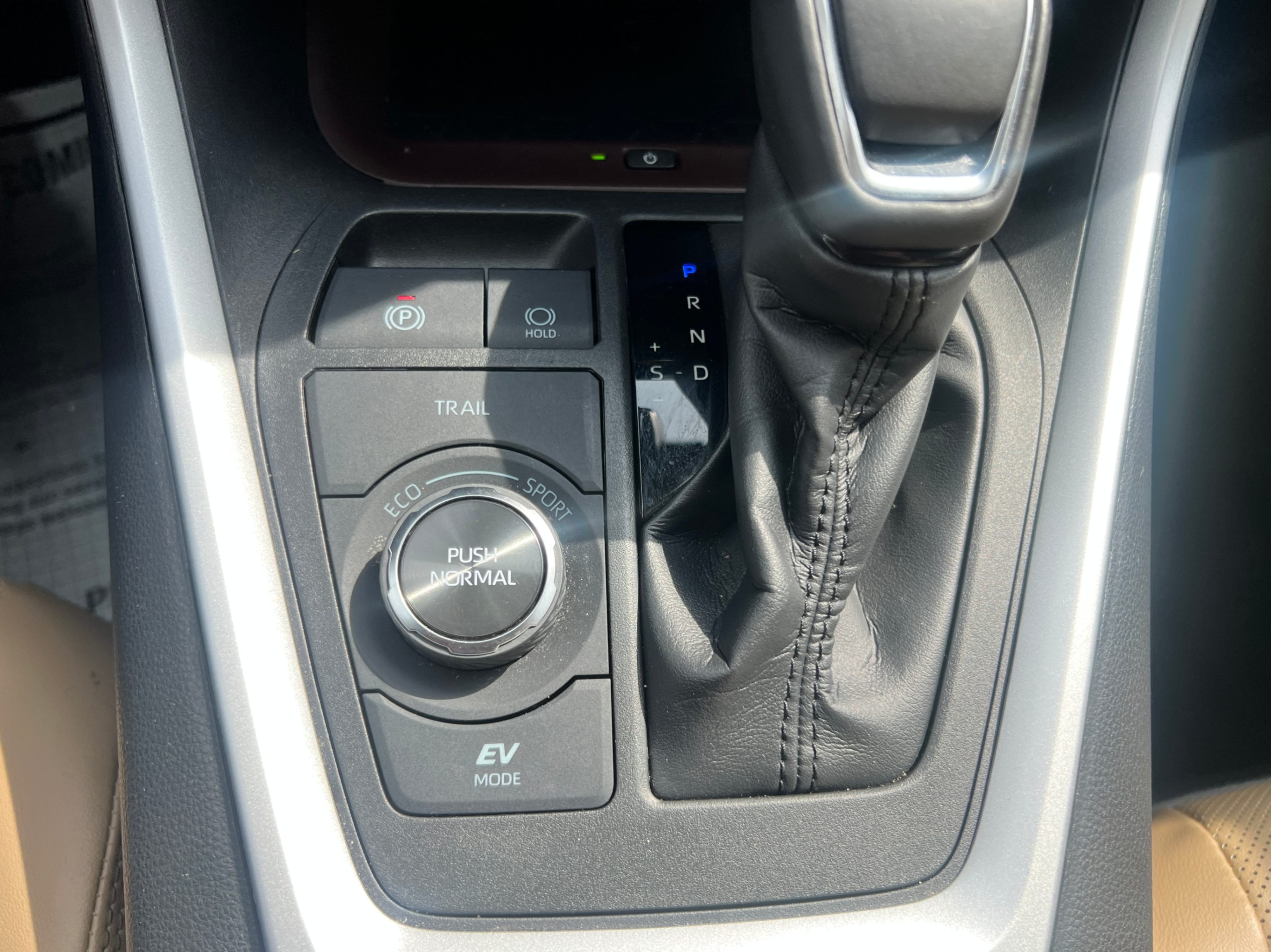 /crownautomobile/2023-Toyota-RAV4-6421755042440489.jpg