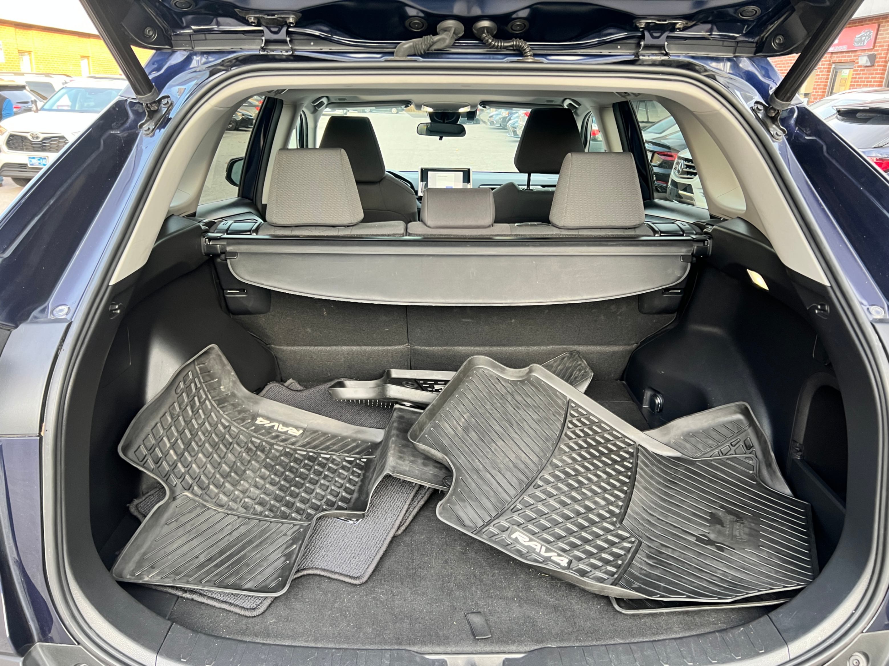 /crownautomobile/2023-Toyota-RAV4-69902767497717.jpg
