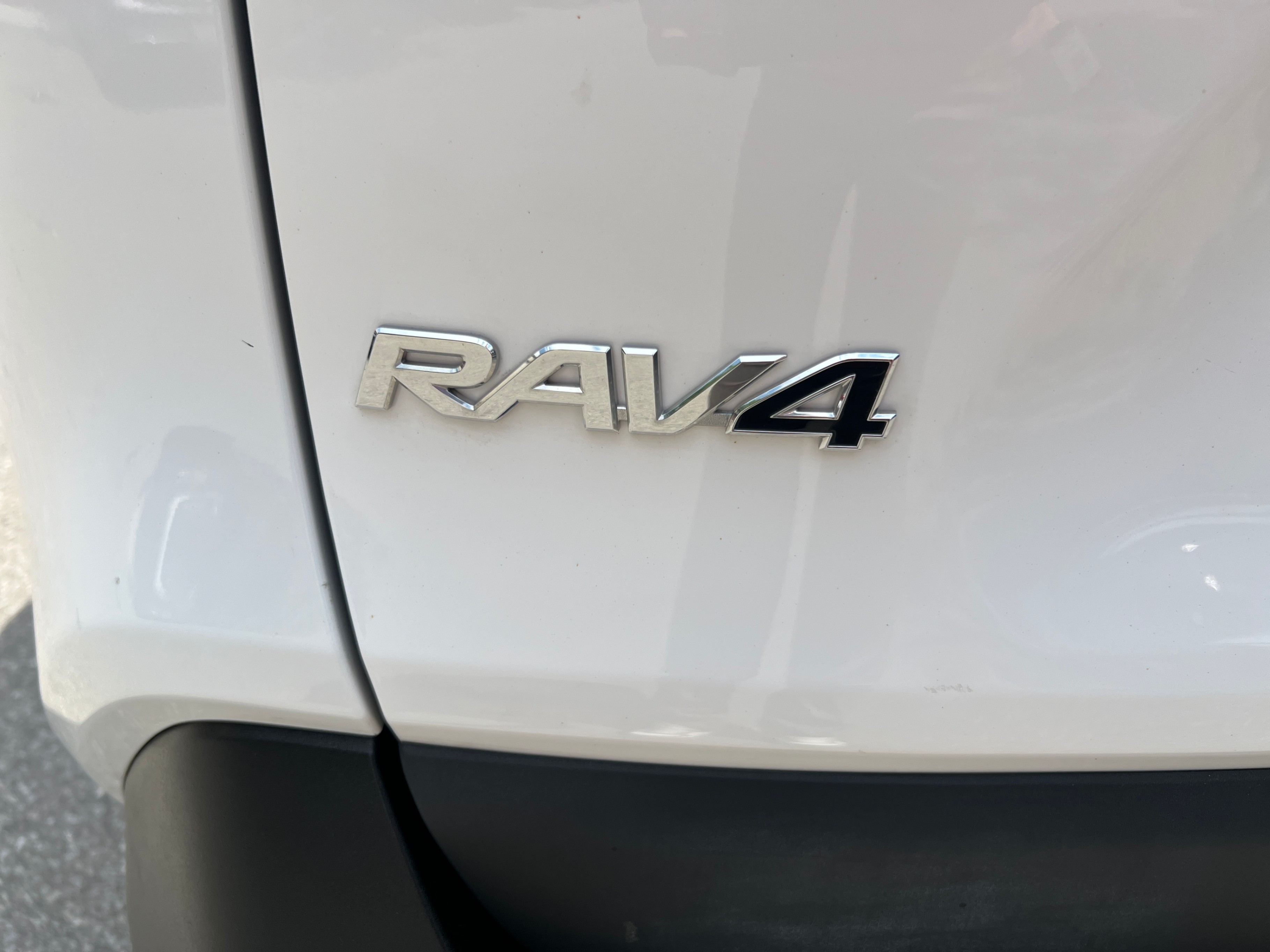 /crownautomobile/2023-Toyota-RAV4-708656230779056.jpg