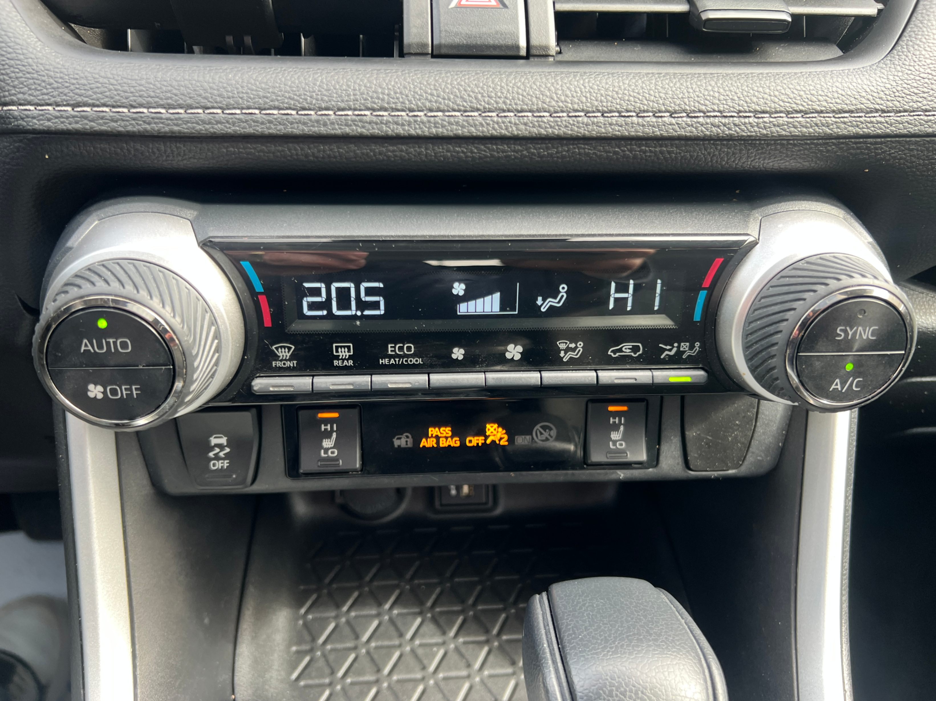 /crownautomobile/2023-Toyota-RAV4-734022271362186.jpg