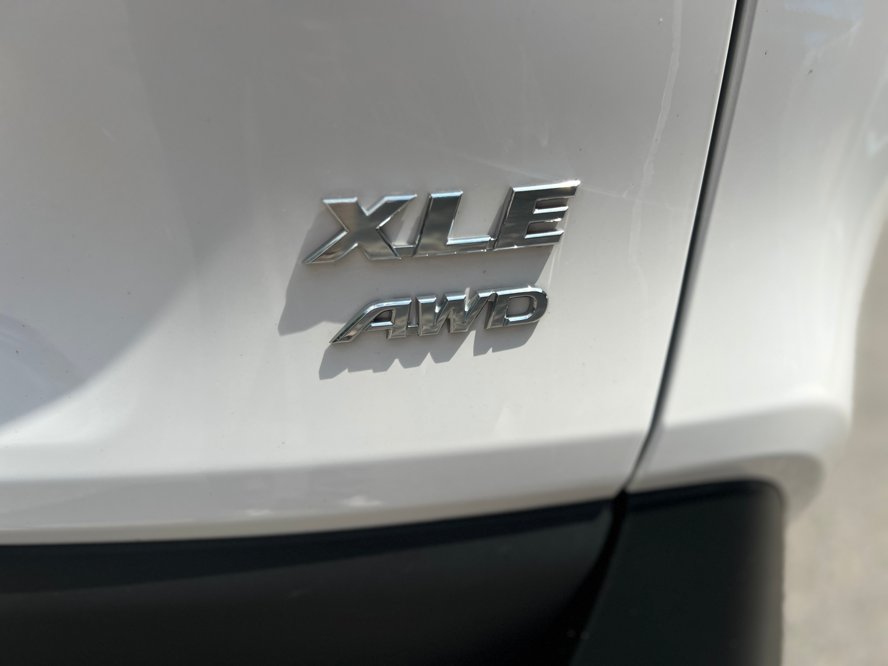 /crownautomobile/2023-Toyota-RAV4-7618368735527388.jpg