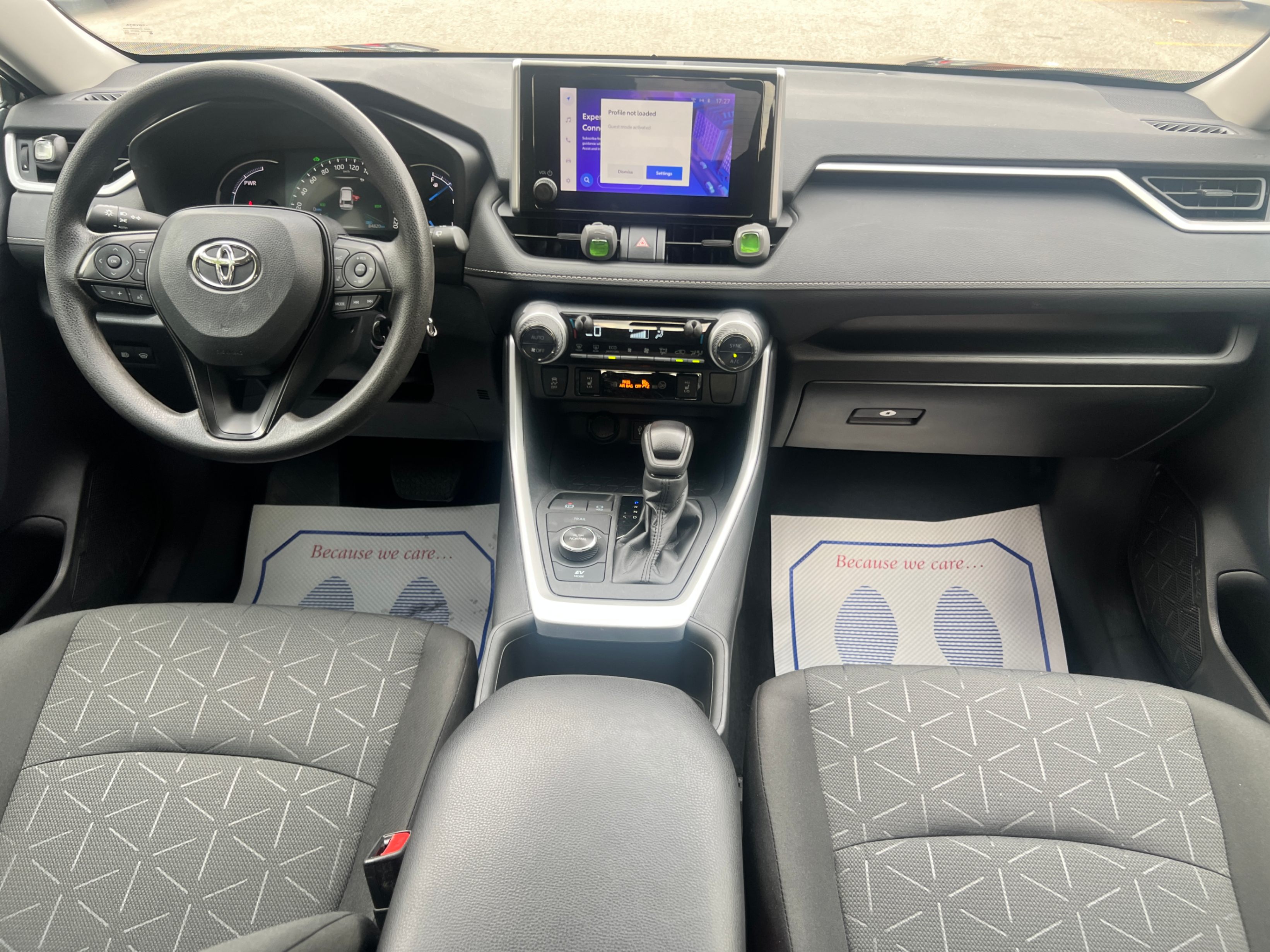 /crownautomobile/2023-Toyota-RAV4-7843670650589161.jpg