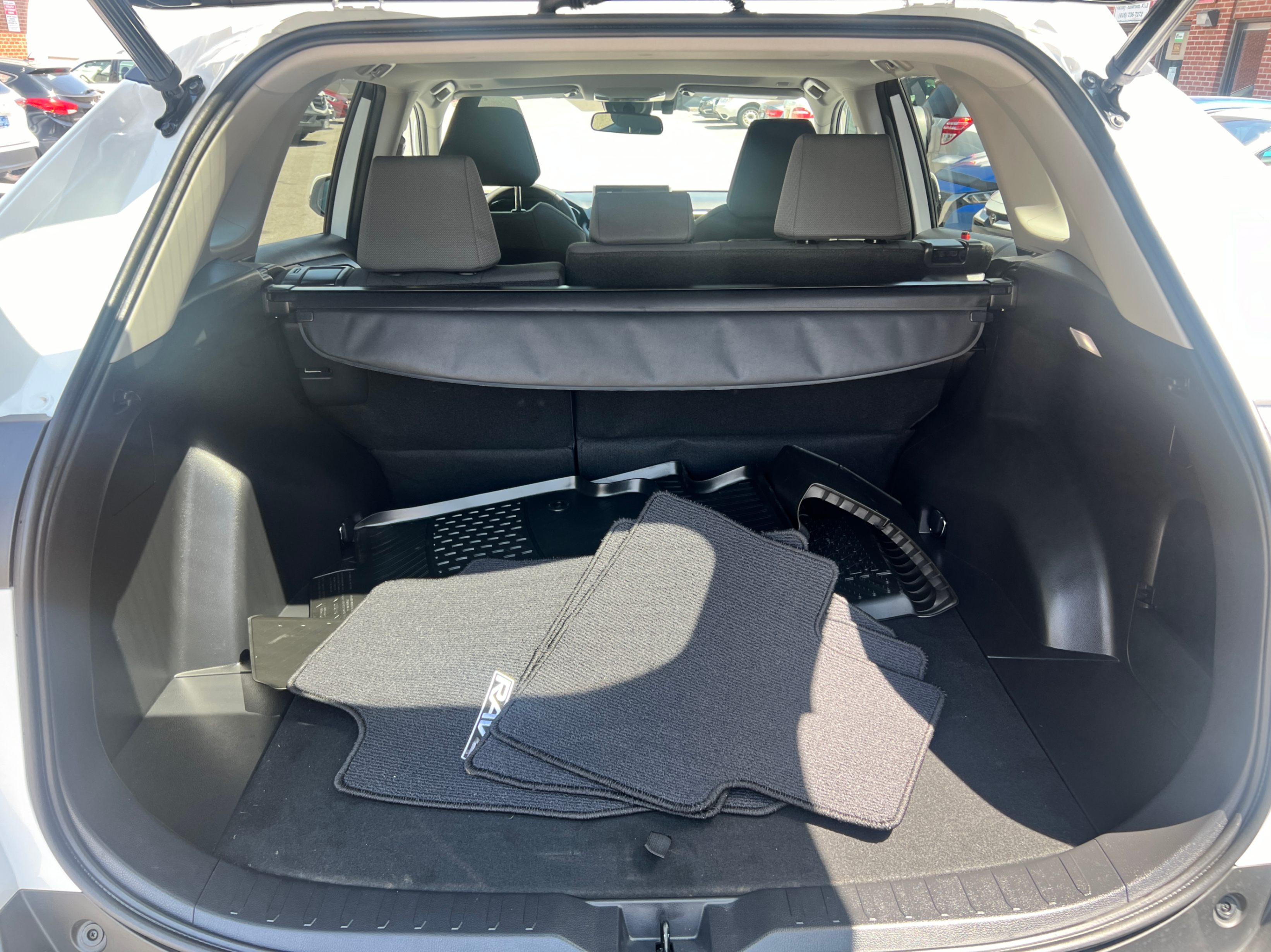 /crownautomobile/2023-Toyota-RAV4-811002175613855.jpg