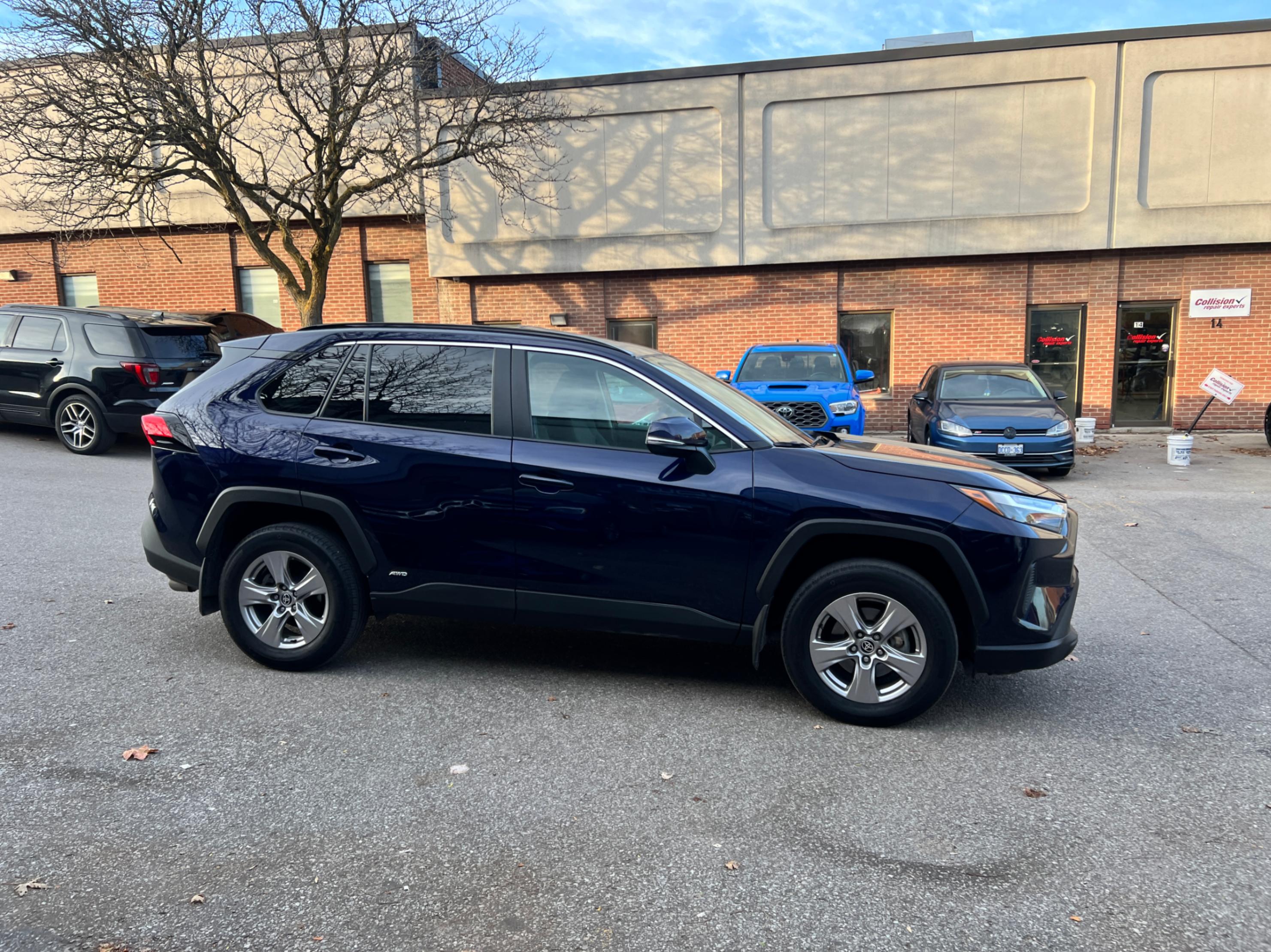 /crownautomobile/2023-Toyota-RAV4-8267636902858759.jpg