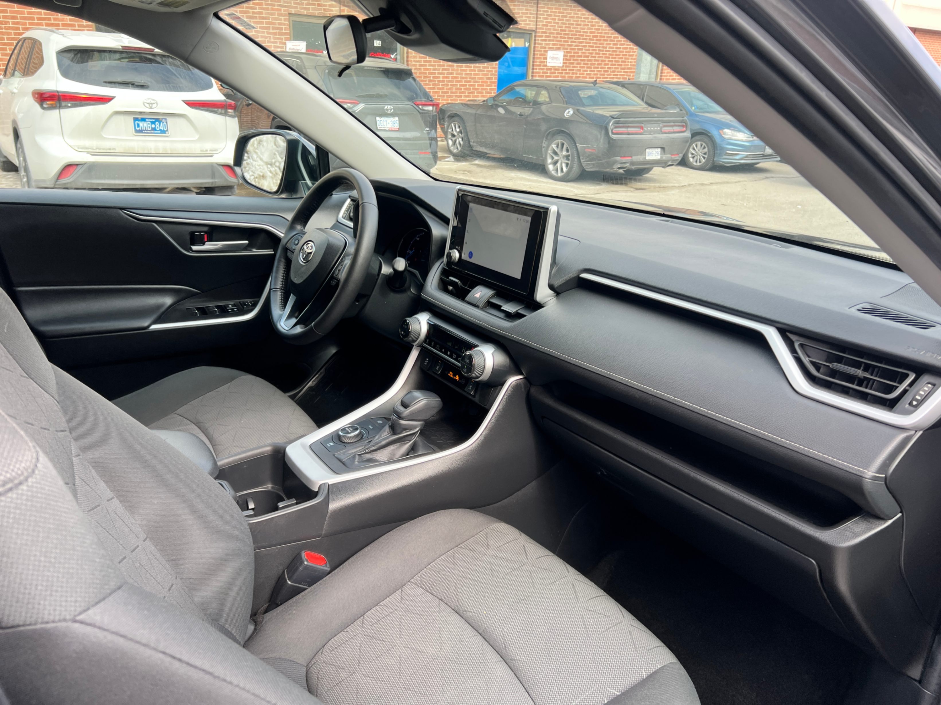 /crownautomobile/2023-Toyota-RAV4-8327227596322102.jpg