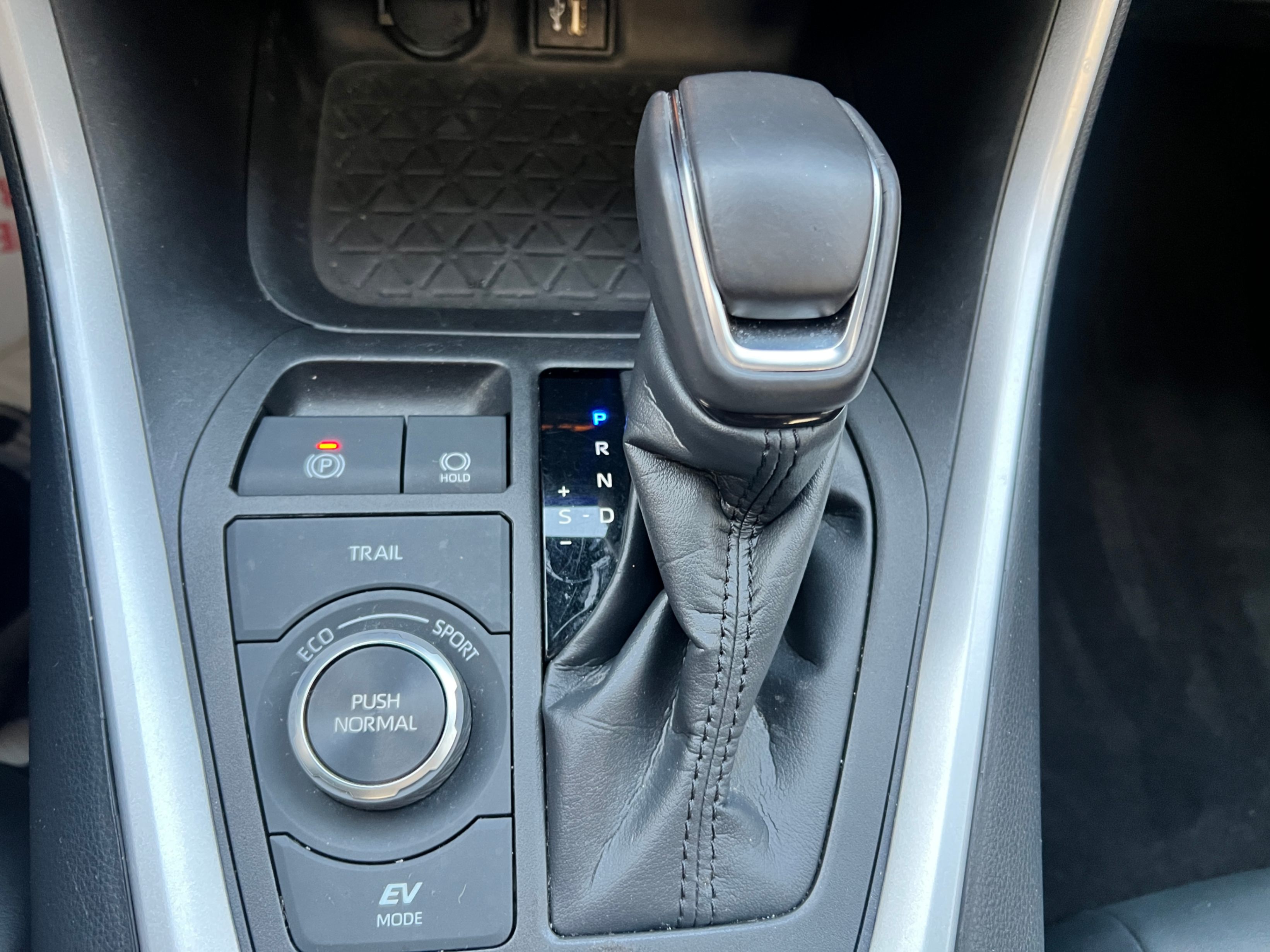 /crownautomobile/2023-Toyota-RAV4-8335293888382425.jpg