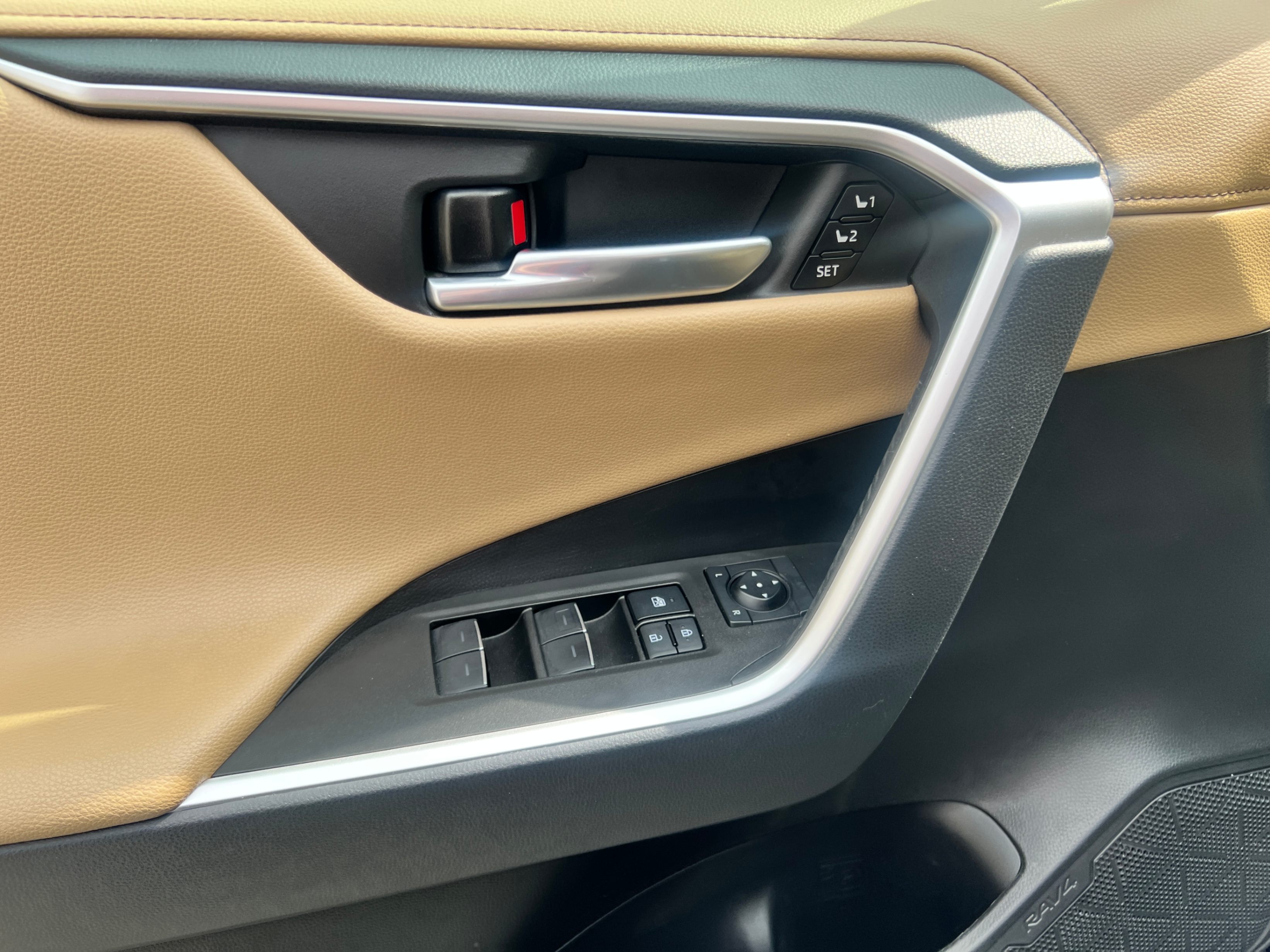 /crownautomobile/2023-Toyota-RAV4-9210346010200854.jpg
