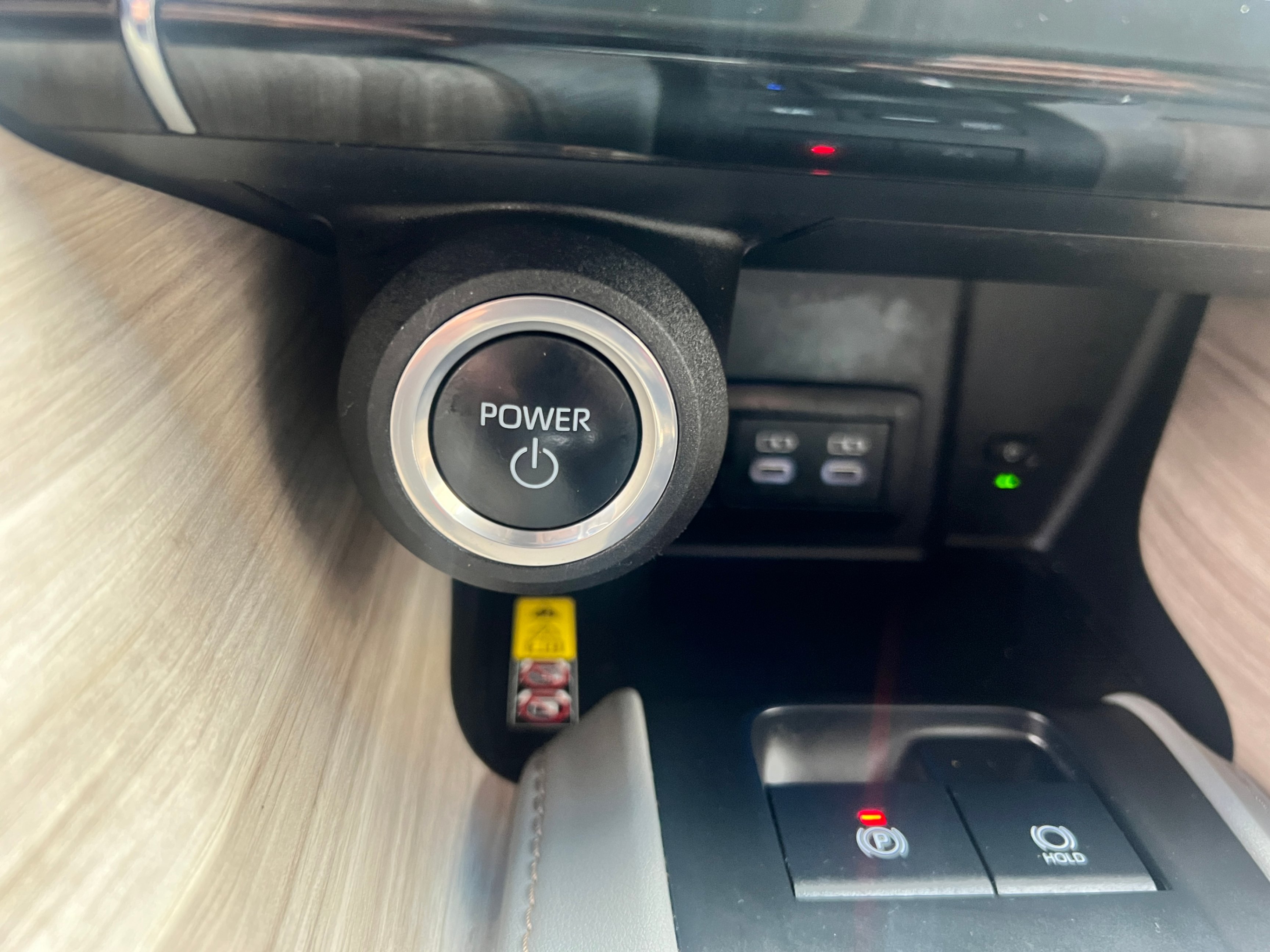 /crownautomobile/2023-Toyota-Venza-31349156883199103.jpg