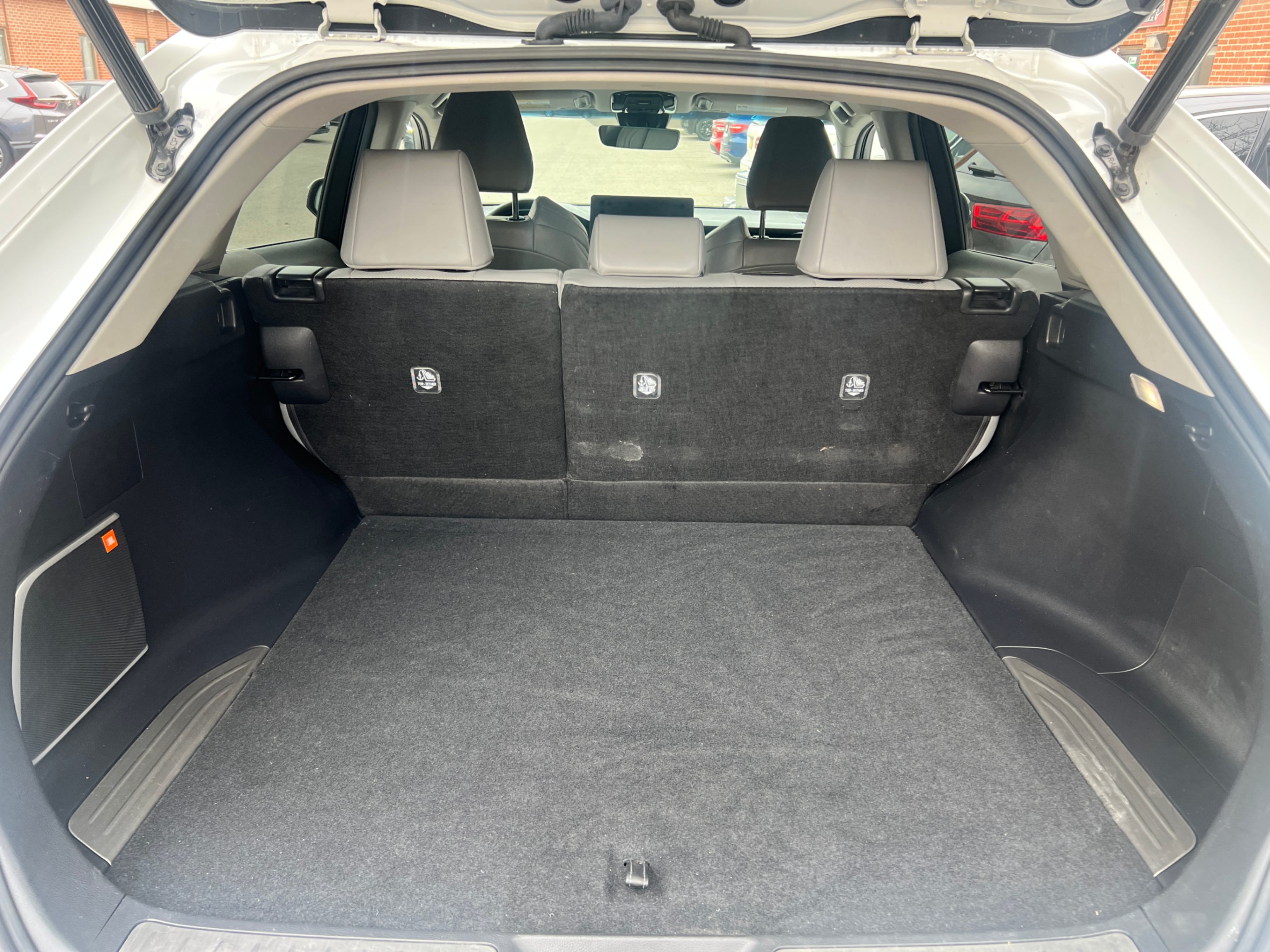 /crownautomobile/2023-Toyota-Venza-3376657598389794.jpg