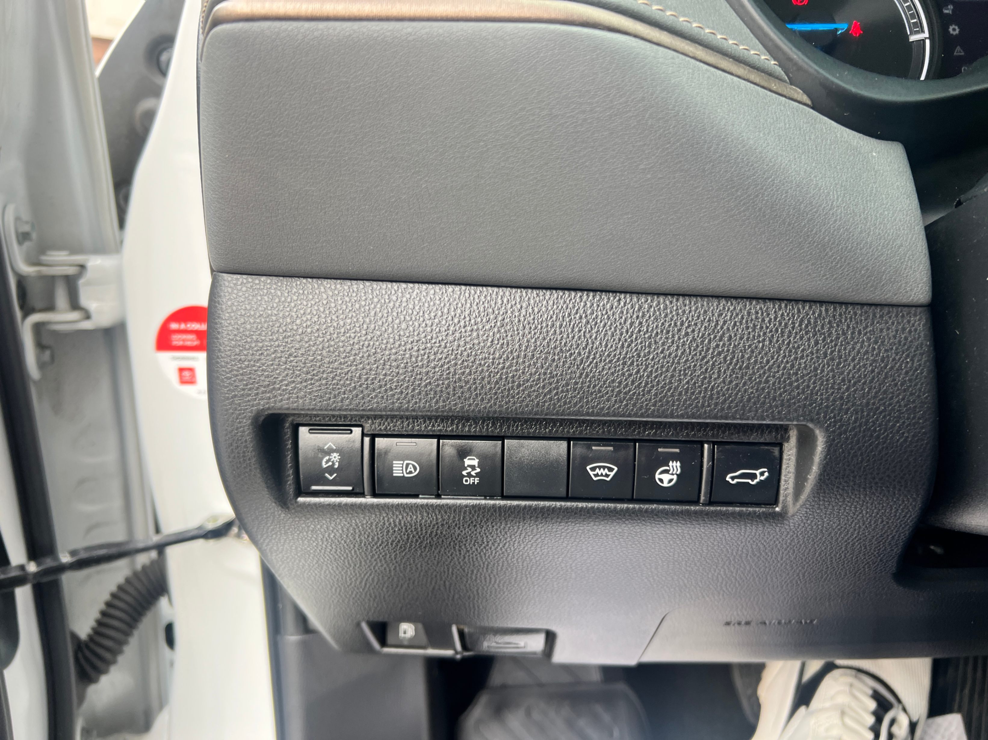 /crownautomobile/2023-Toyota-Venza-3453994514310086.jpg