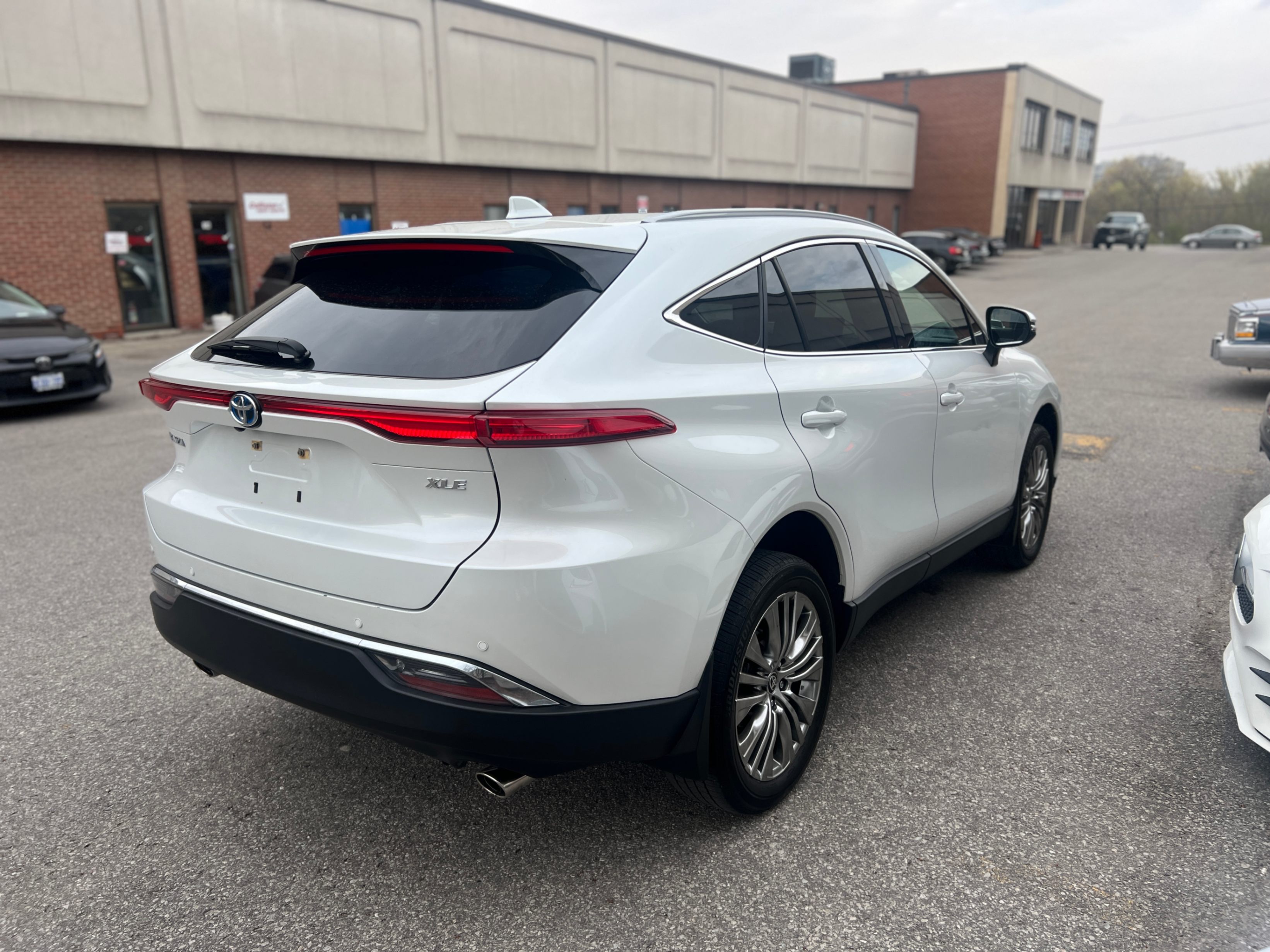 /crownautomobile/2023-Toyota-Venza-3691147534779027.jpg