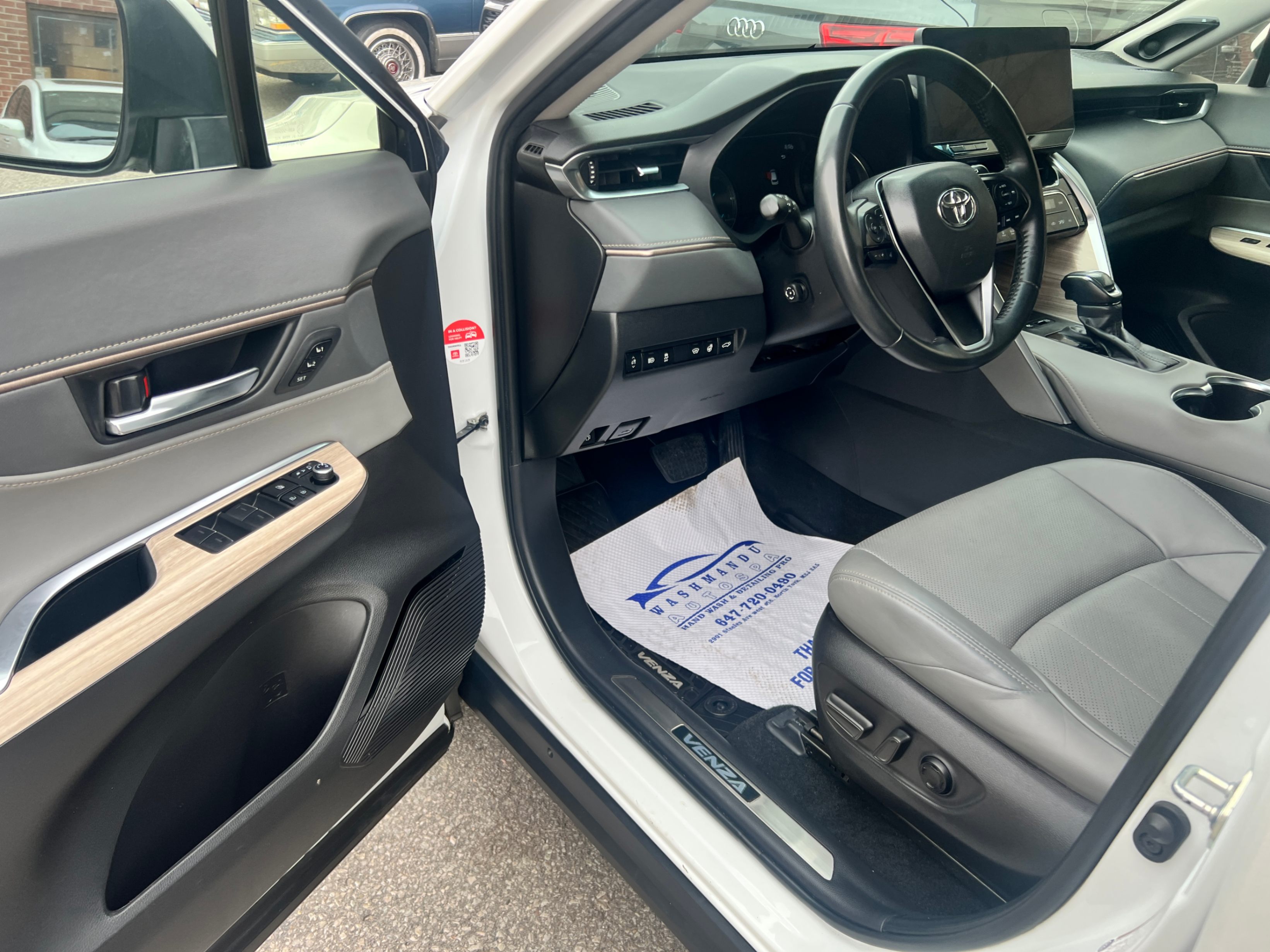 /crownautomobile/2023-Toyota-Venza-7369290386997474.jpg