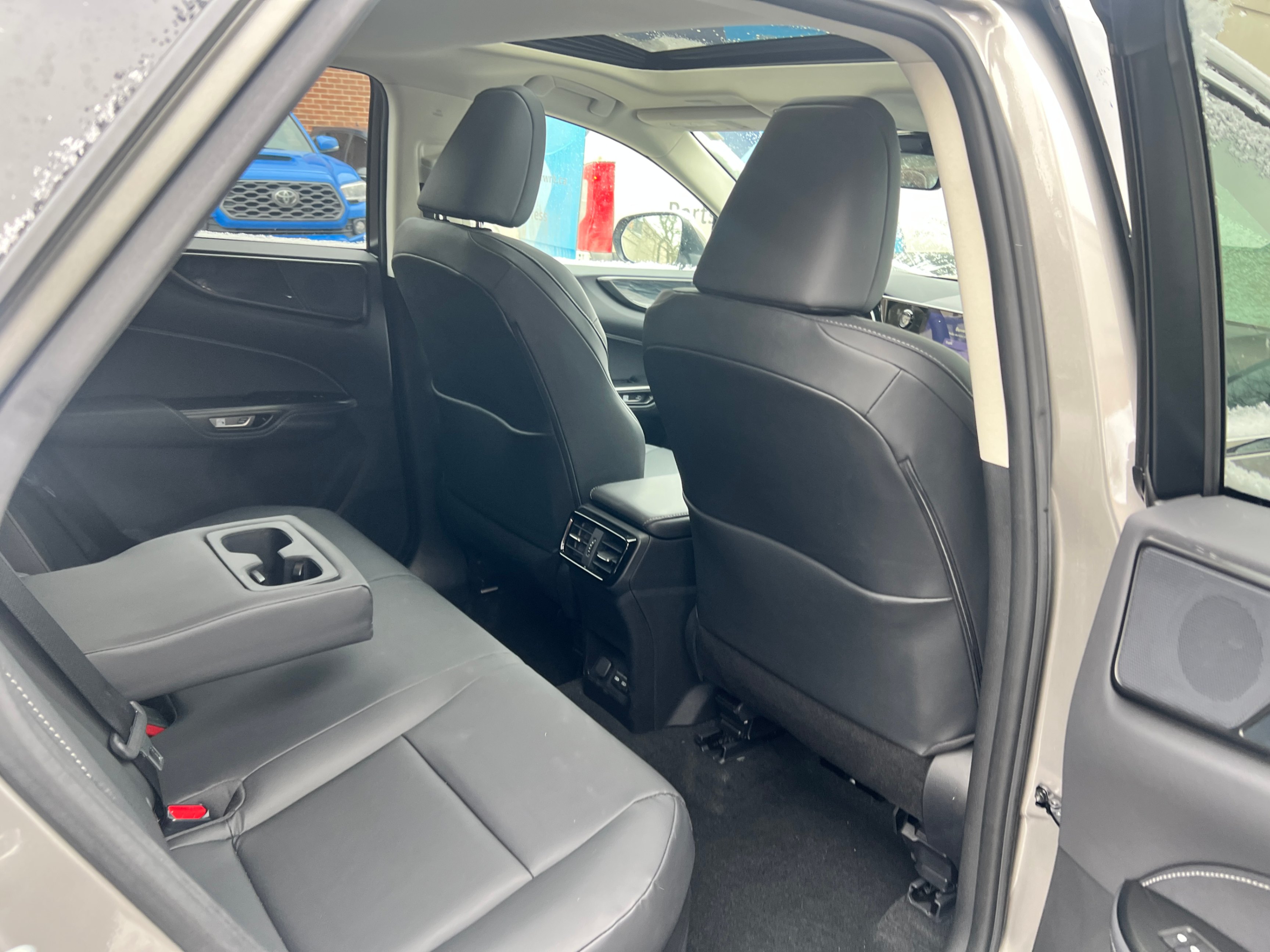 /crownautomobile/2024-Lexus-NX-06780699135027768.jpg