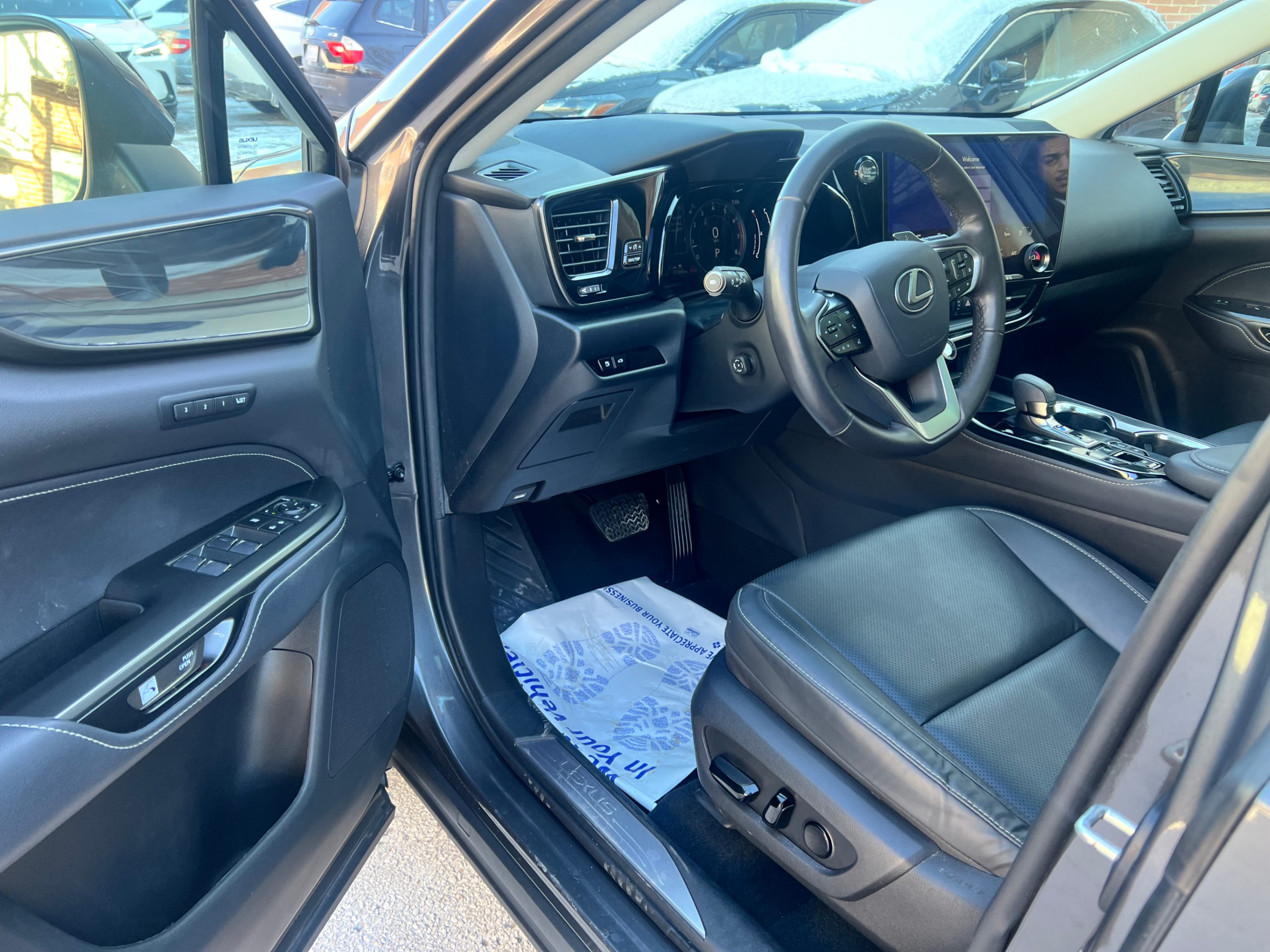 /crownautomobile/2024-Lexus-NX-7752918725410816.jpg