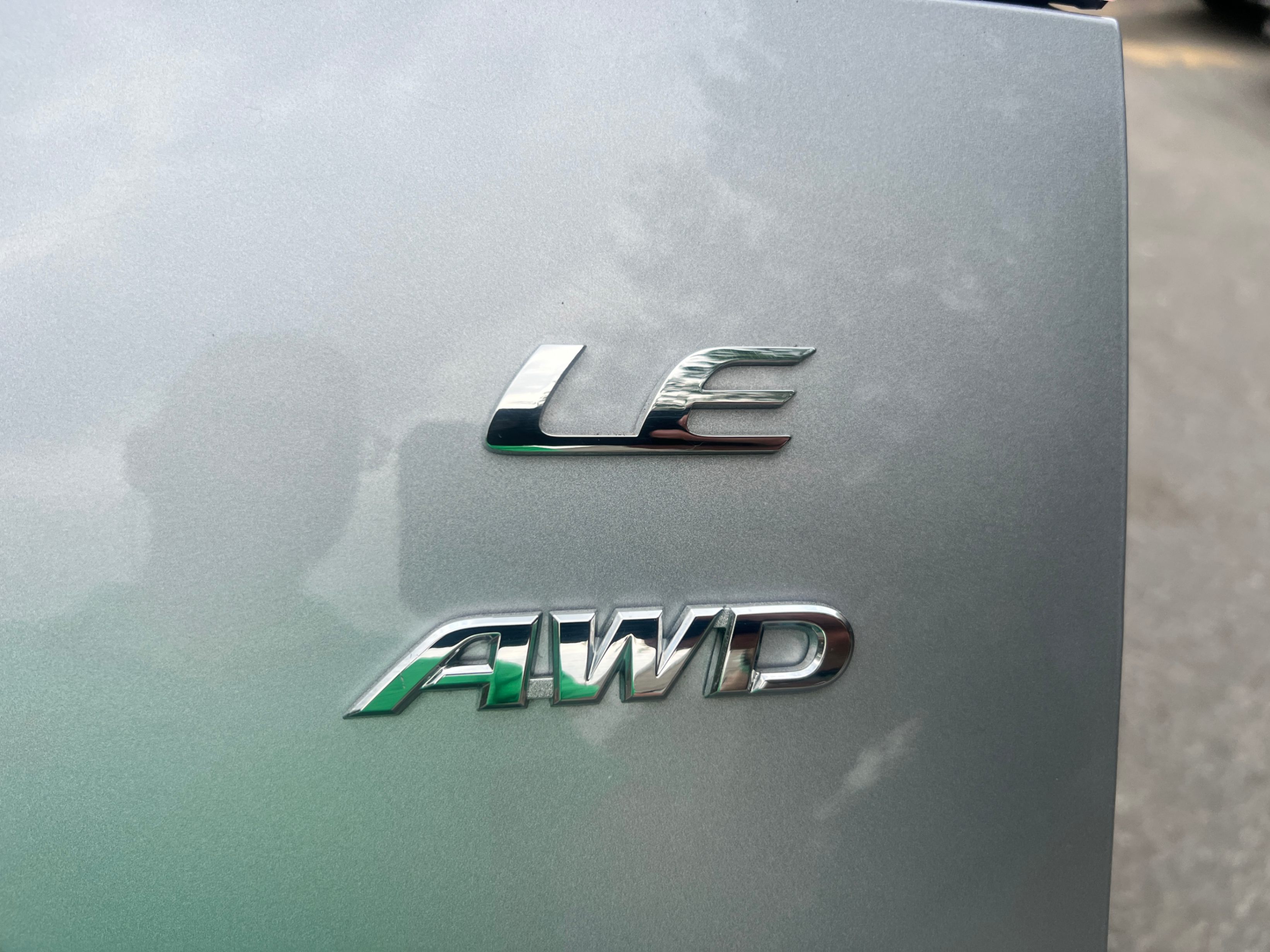 /crownautomobile/2024-Toyota-CorollaCross-23405600084585232.jpg