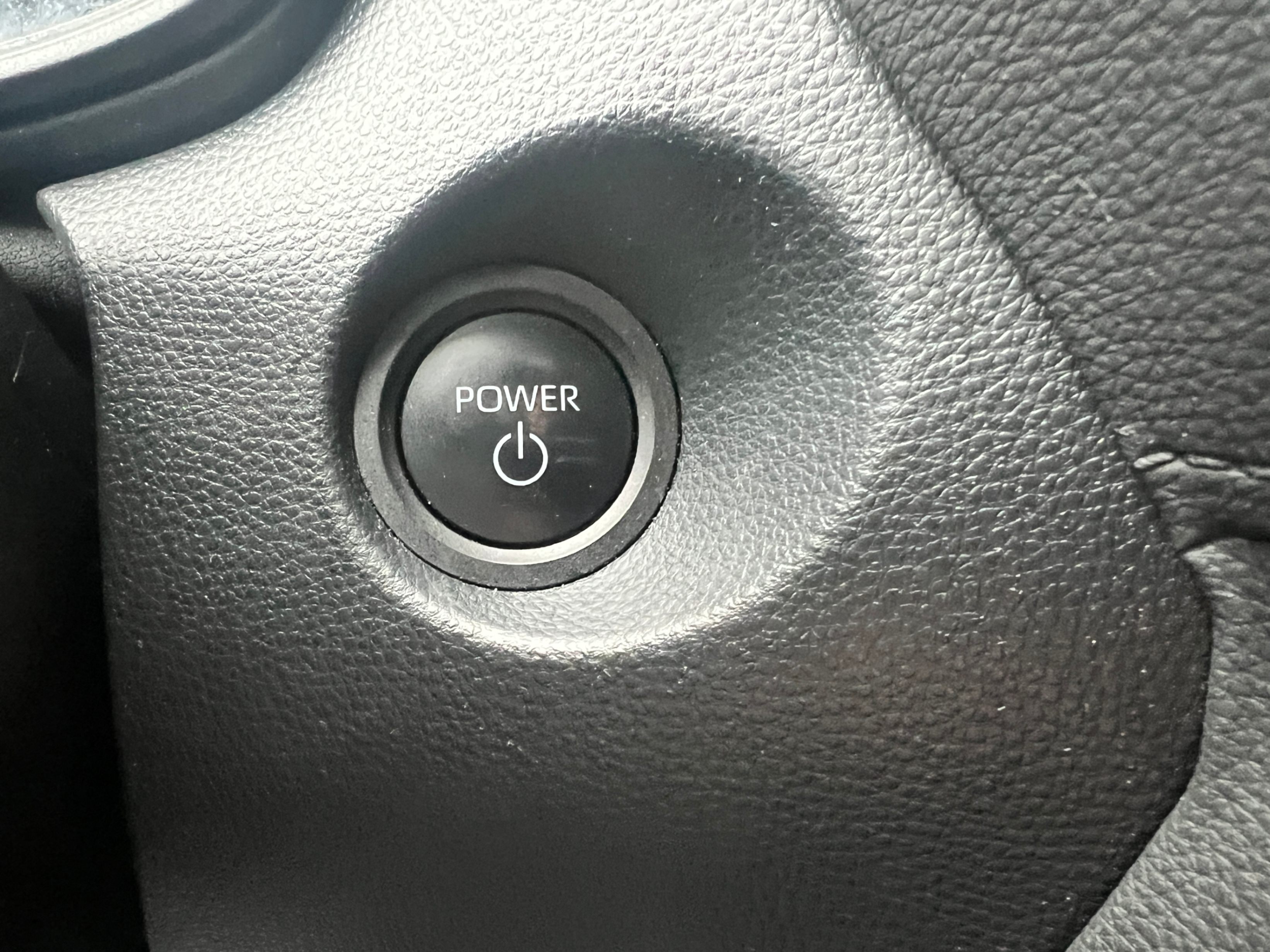 /crownautomobile/2024-Toyota-CorollaCross-29156668226157545.jpg