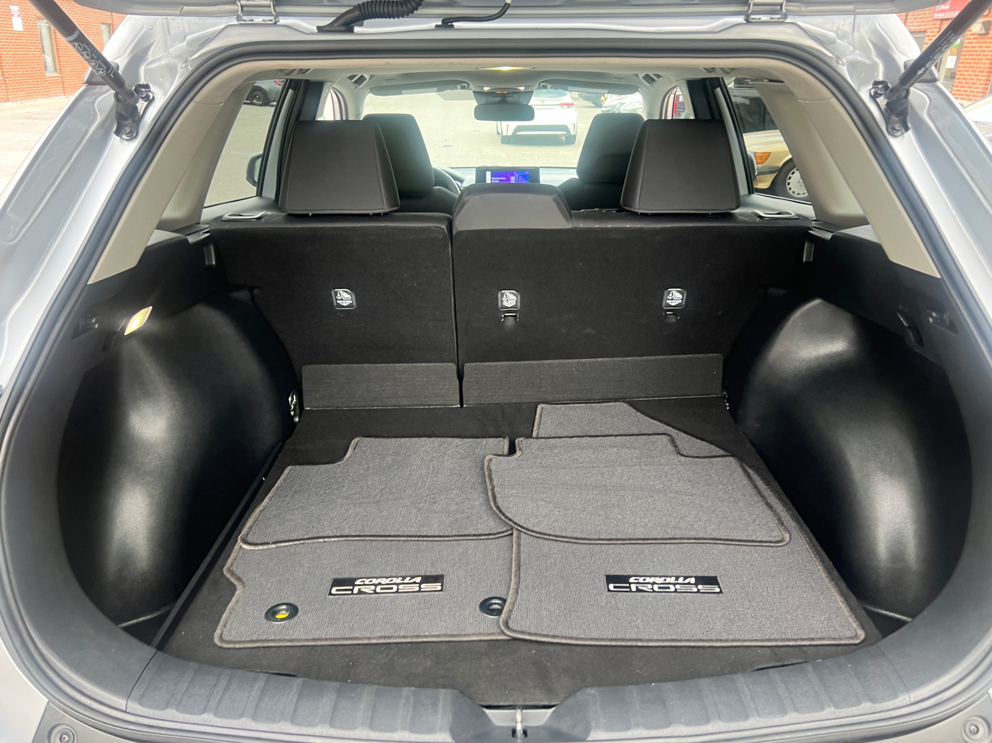 /crownautomobile/2024-Toyota-CorollaCross-6203717429049027.jpg
