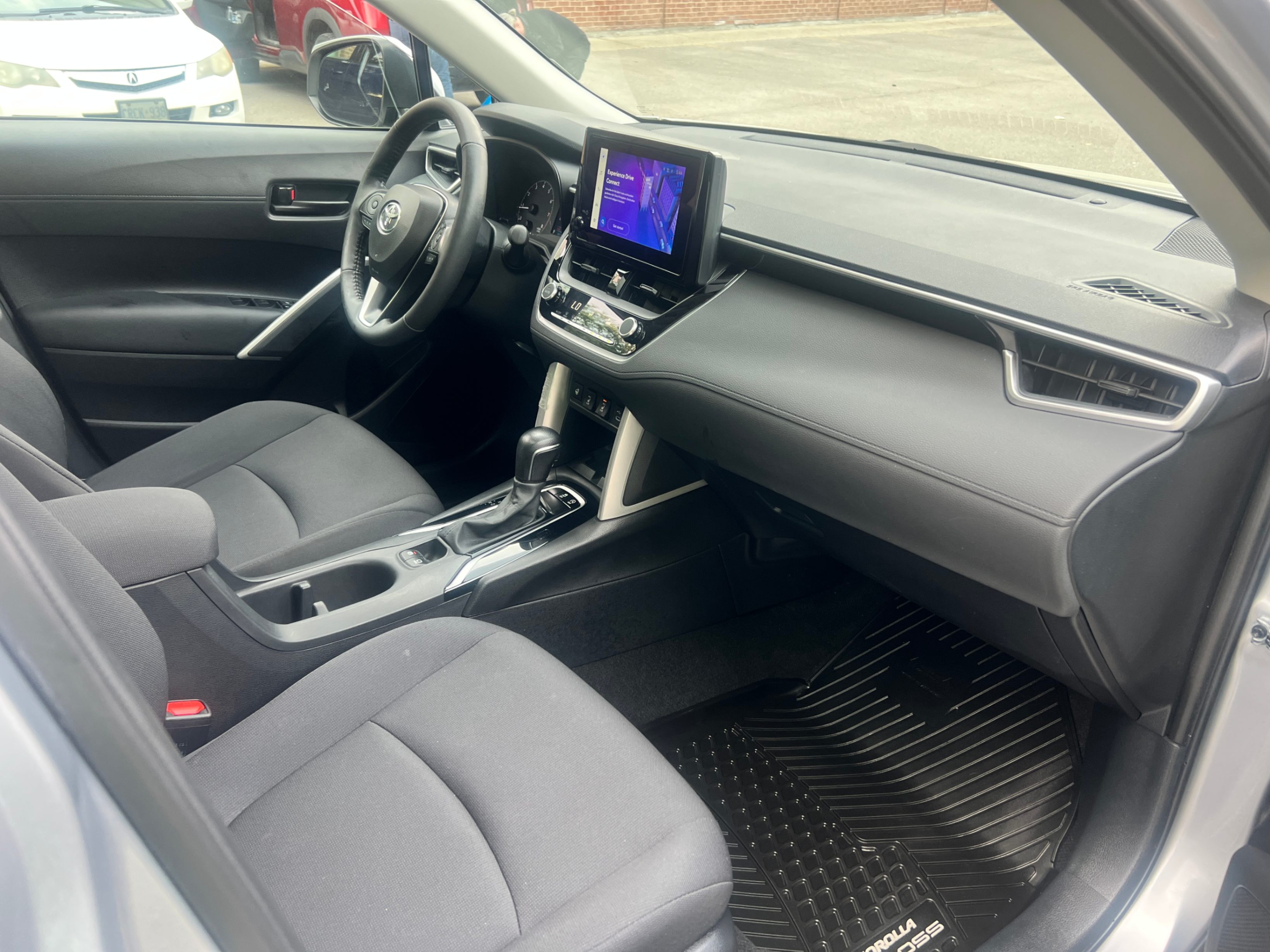 /crownautomobile/2024-Toyota-CorollaCross-6863374684281718.jpg