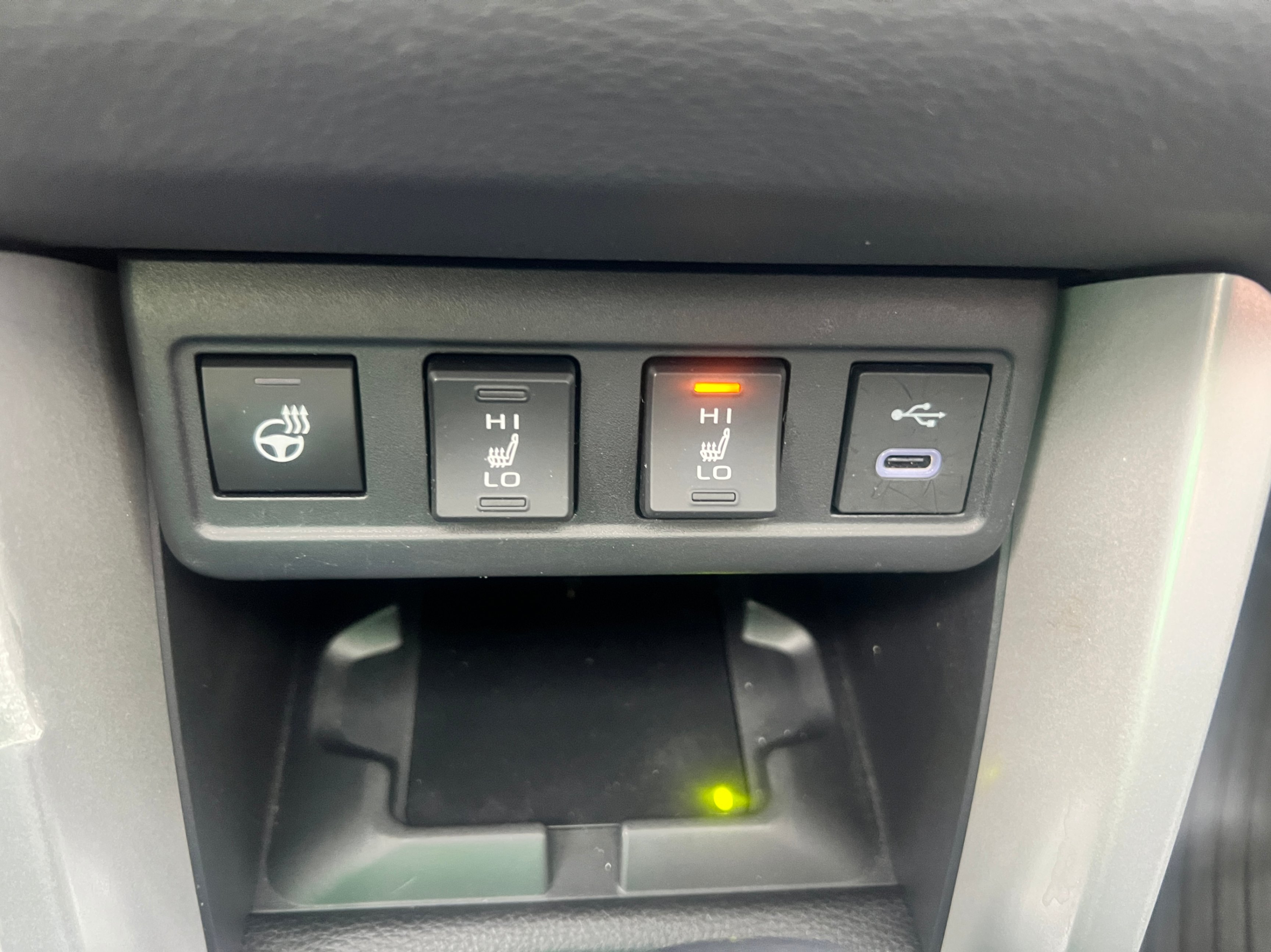 /crownautomobile/2024-Toyota-CorollaCross-7949190746708725.jpg