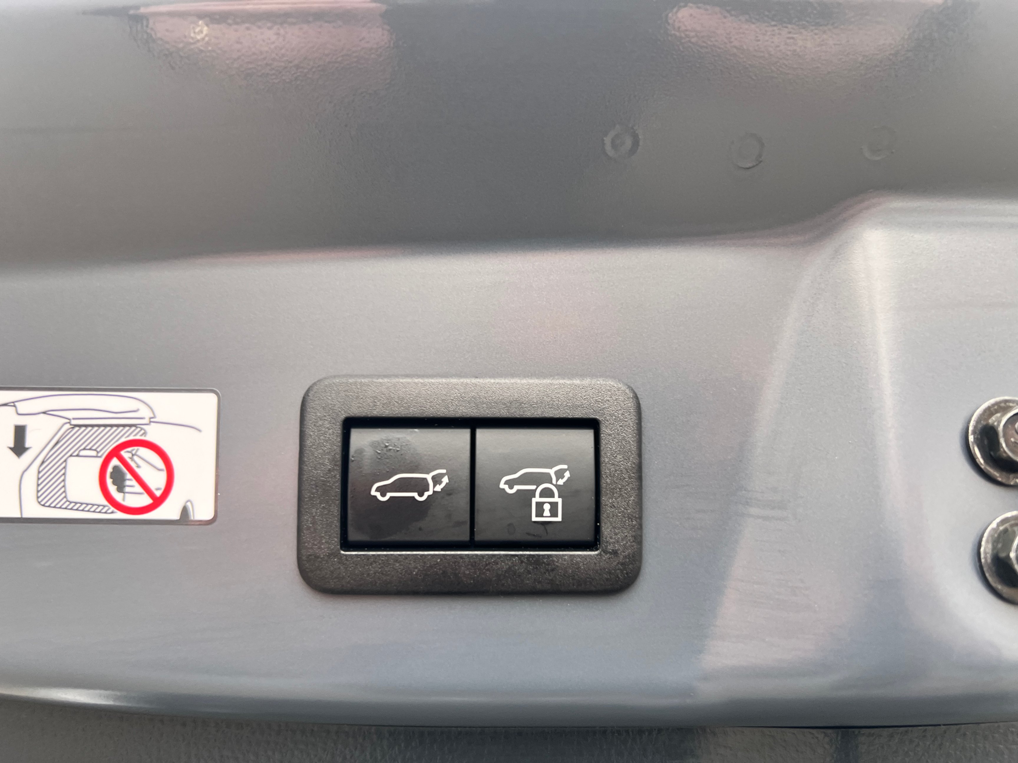 /crownautomobile/2024-Toyota-Prius-7047807917288167.jpg