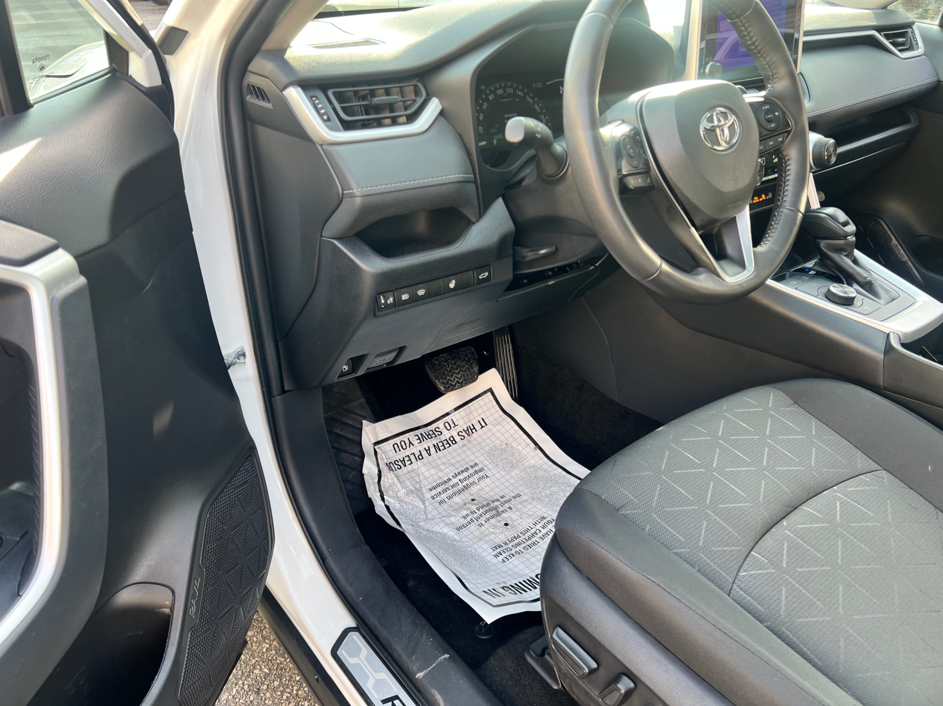 /crownautomobile/2024-Toyota-RAV4-09797029162760817.jpg