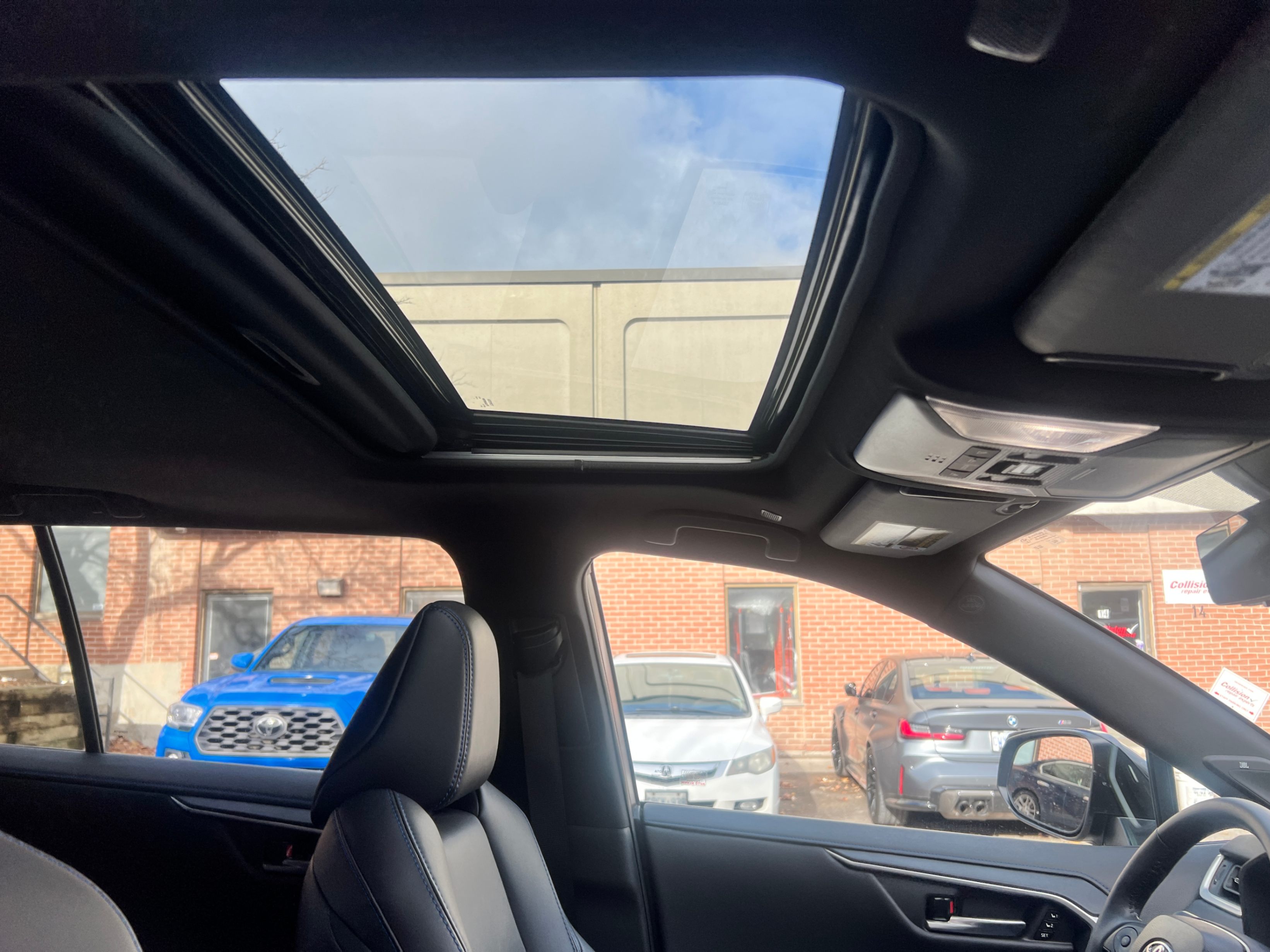 /crownautomobile/2024-Toyota-RAV4-2173878314718054.jpg