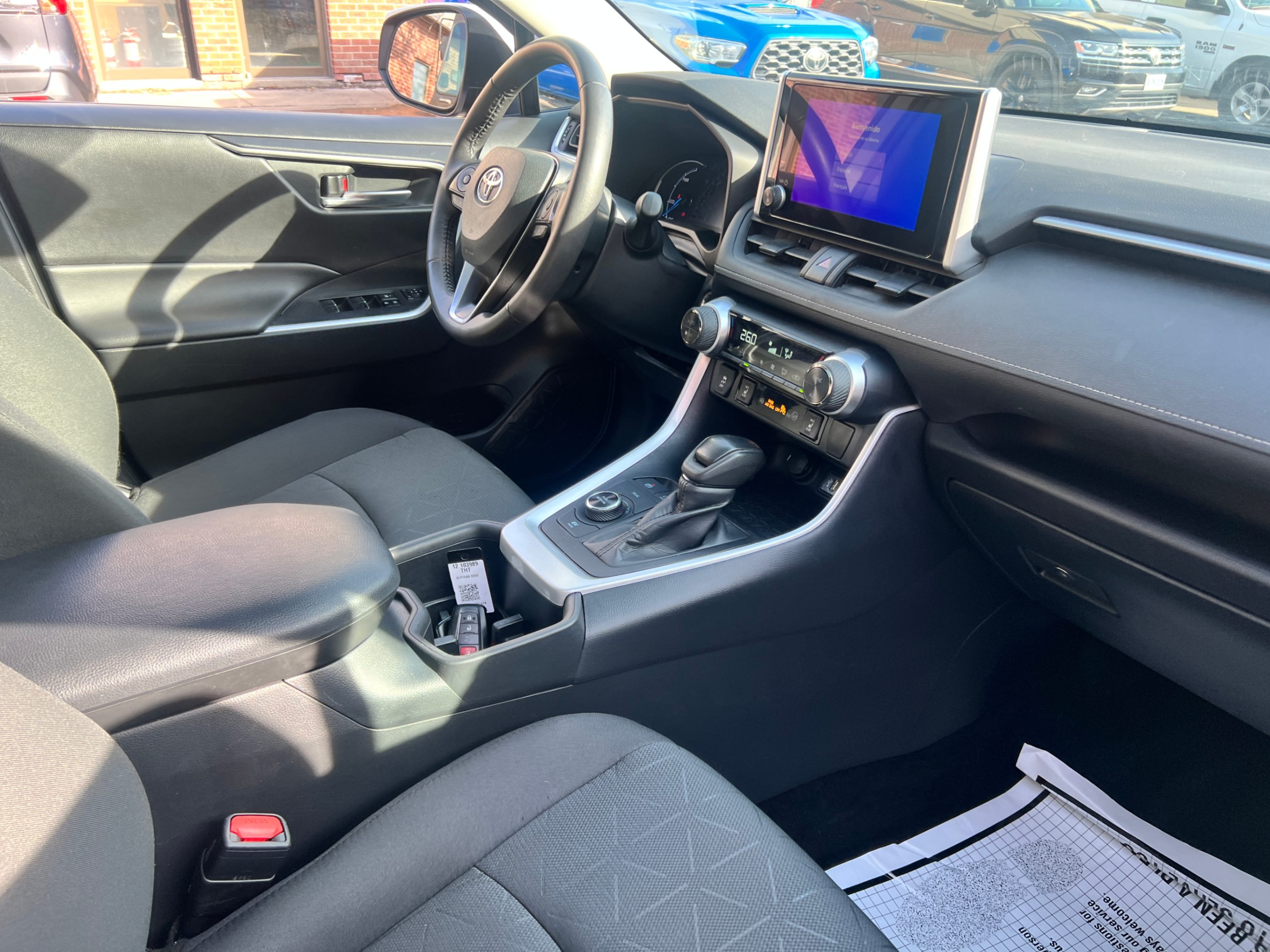 /crownautomobile/2024-Toyota-RAV4-32135189839595935.jpg
