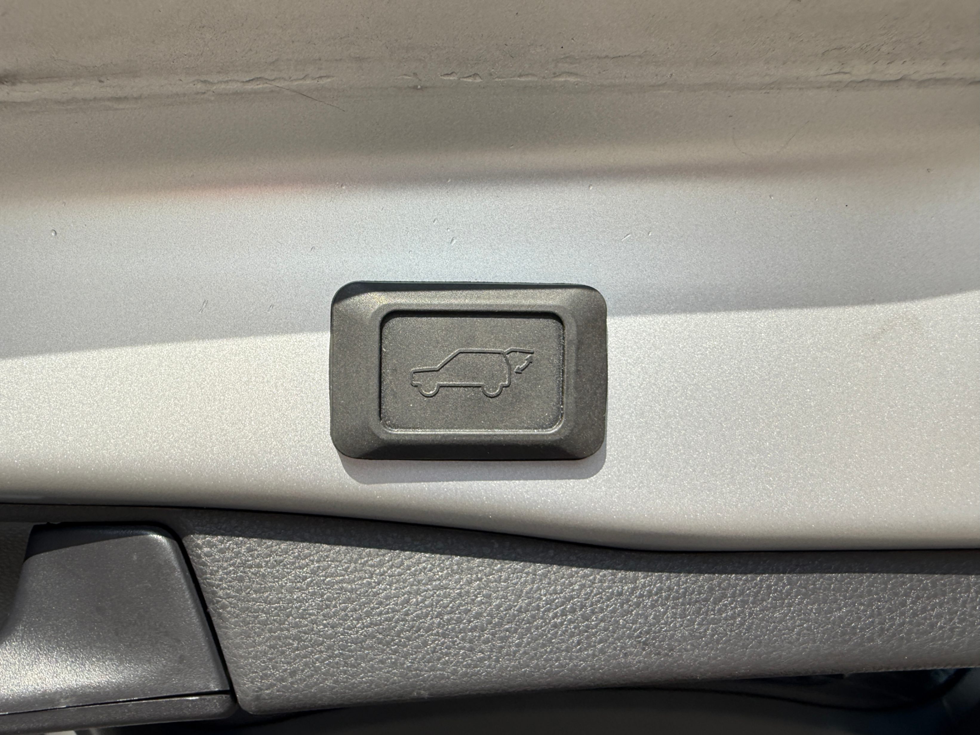 /crownautomobile/2024-Toyota-RAV4-48458098716923814.jpg