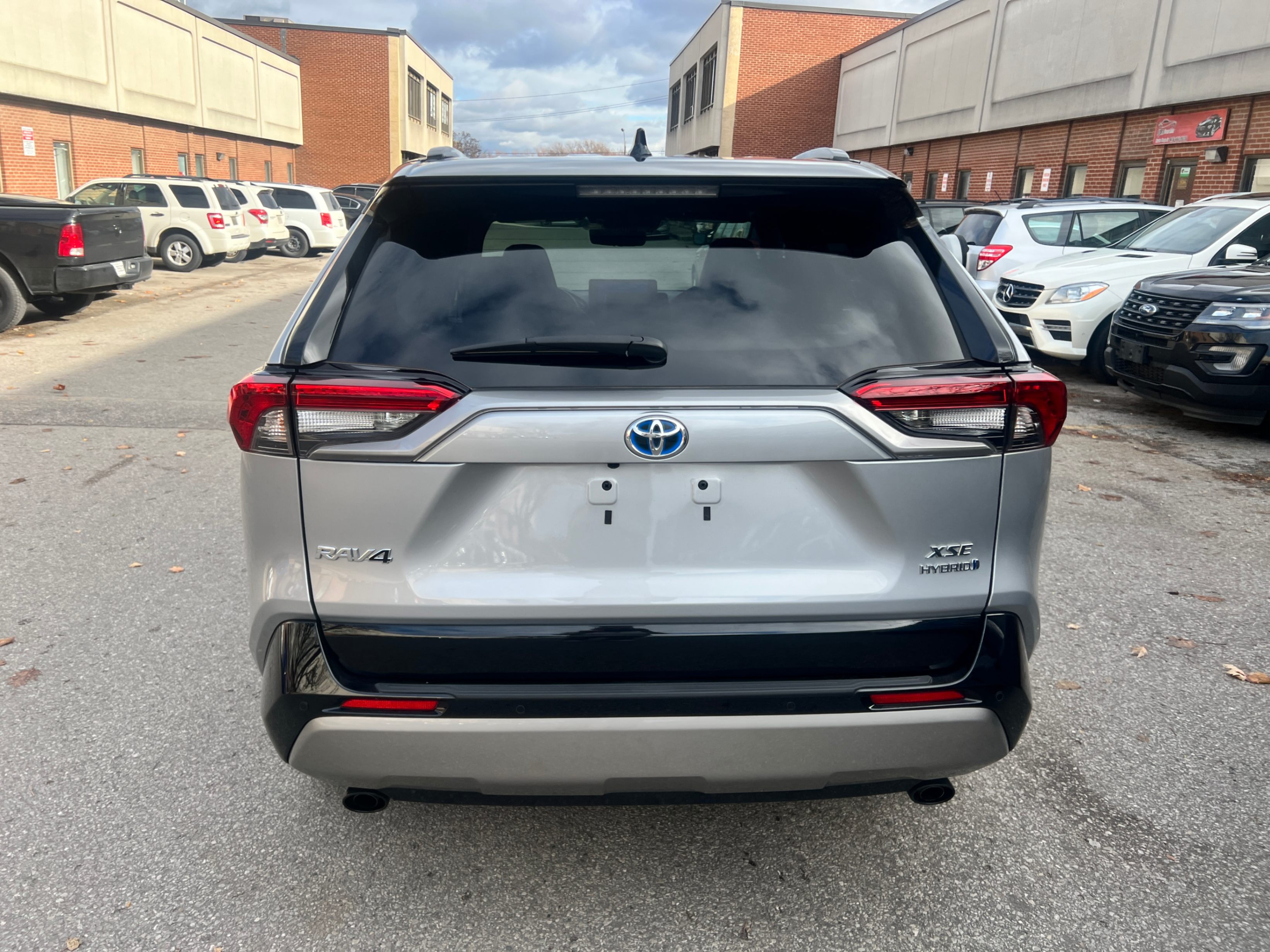 /crownautomobile/2024-Toyota-RAV4-50992743062068.jpg