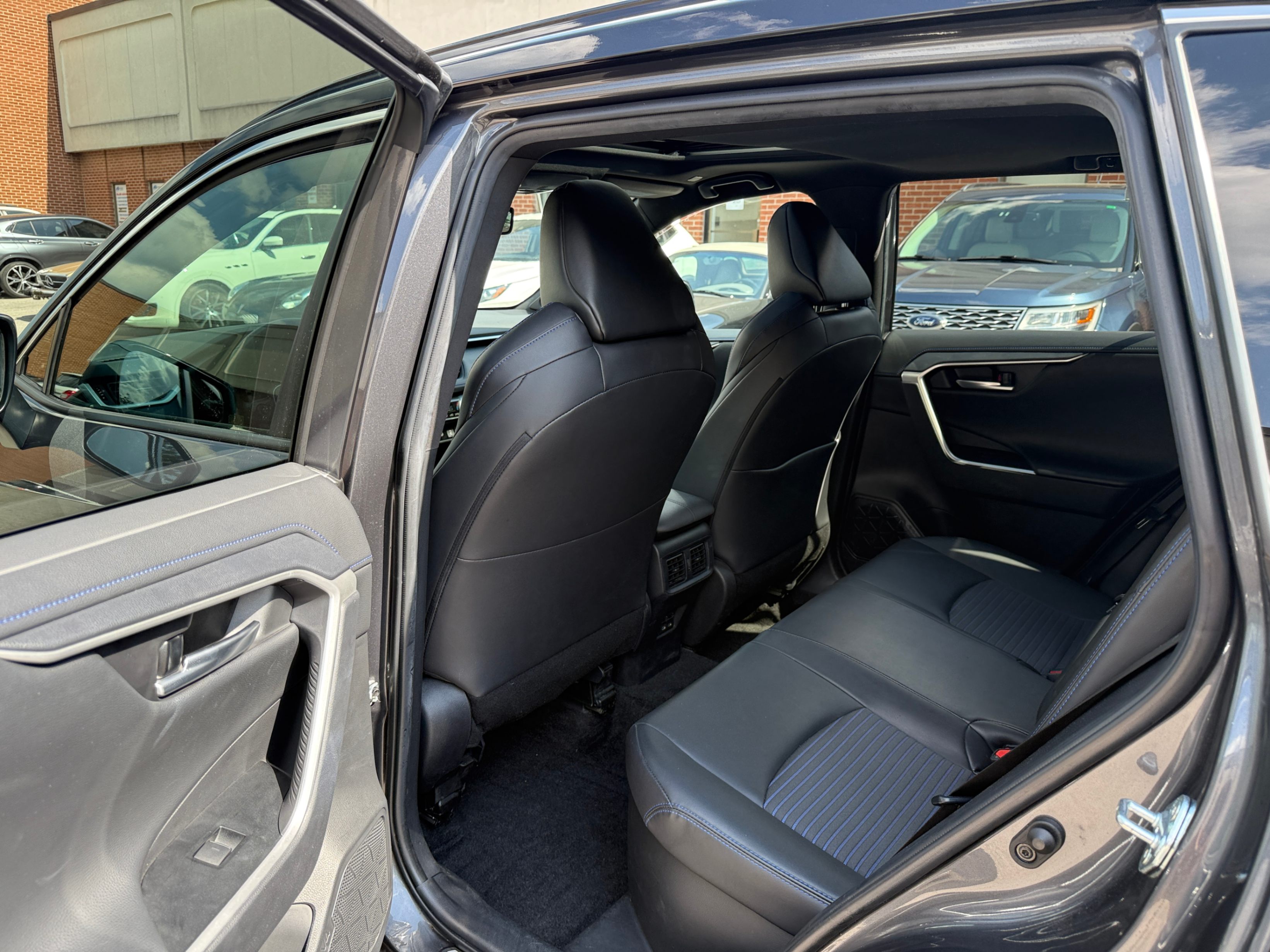 /crownautomobile/2024-Toyota-RAV4-5849263636228448.jpg