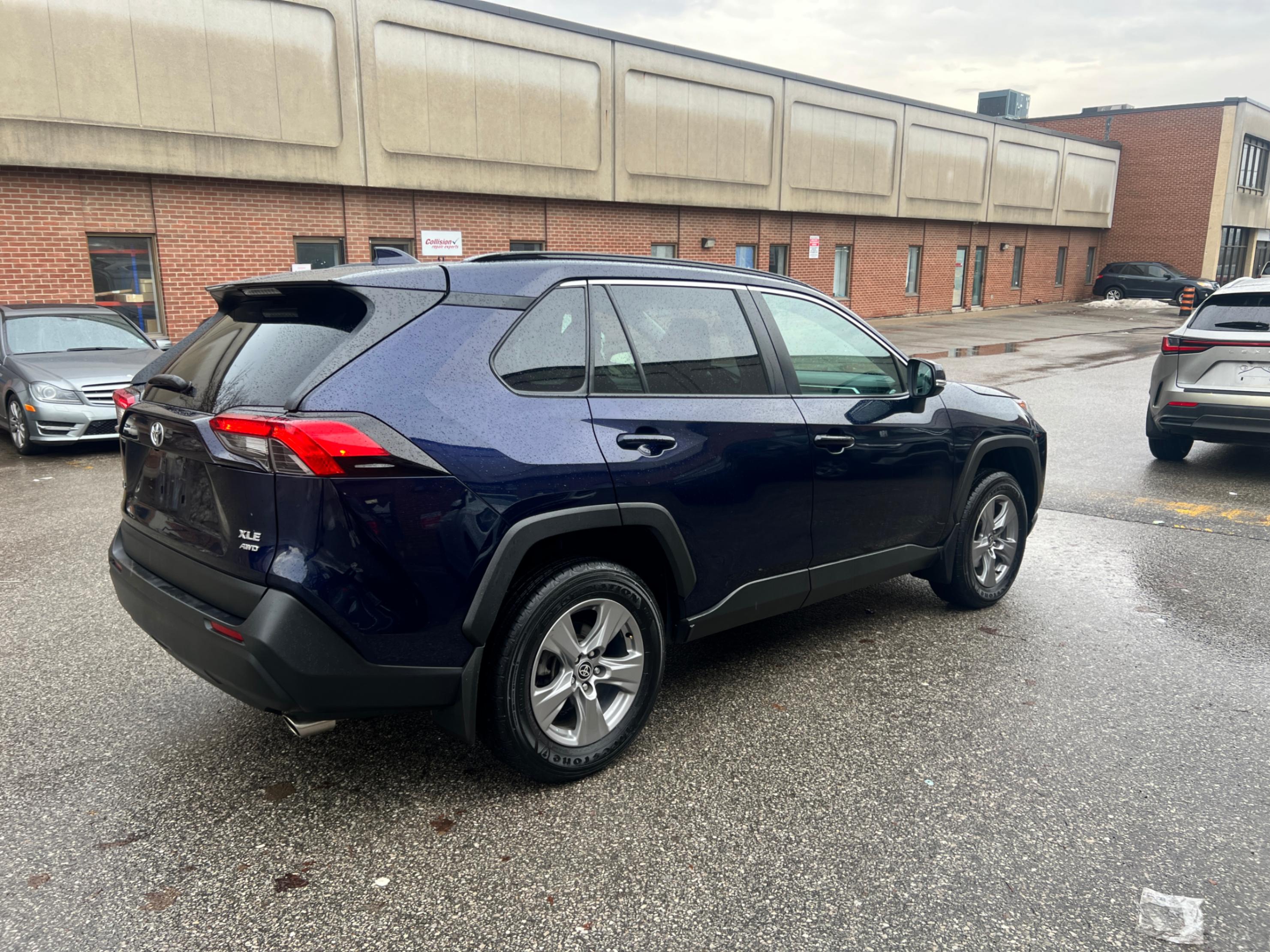 /crownautomobile/2024-Toyota-RAV4-5852784223188143.jpg