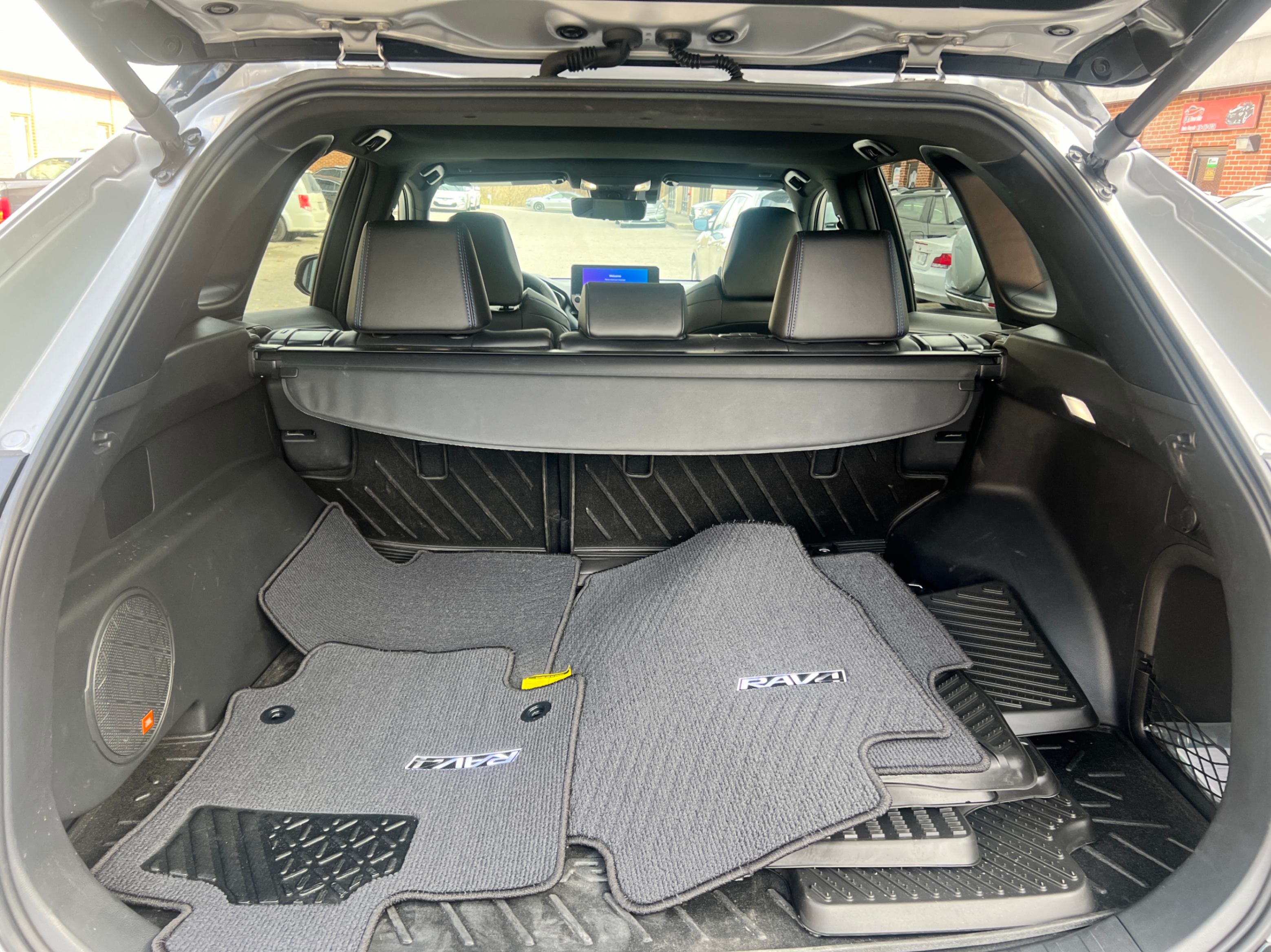/crownautomobile/2024-Toyota-RAV4-6672156520964325.jpg