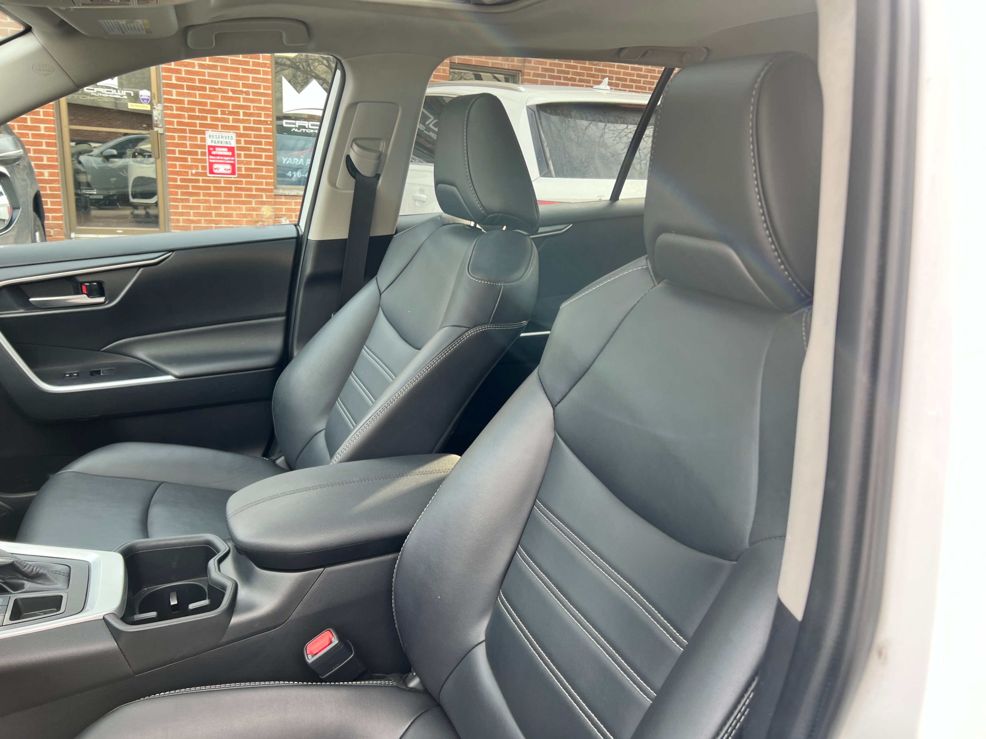 /crownautomobile/2024-Toyota-RAV4-7310408454462127.jpg