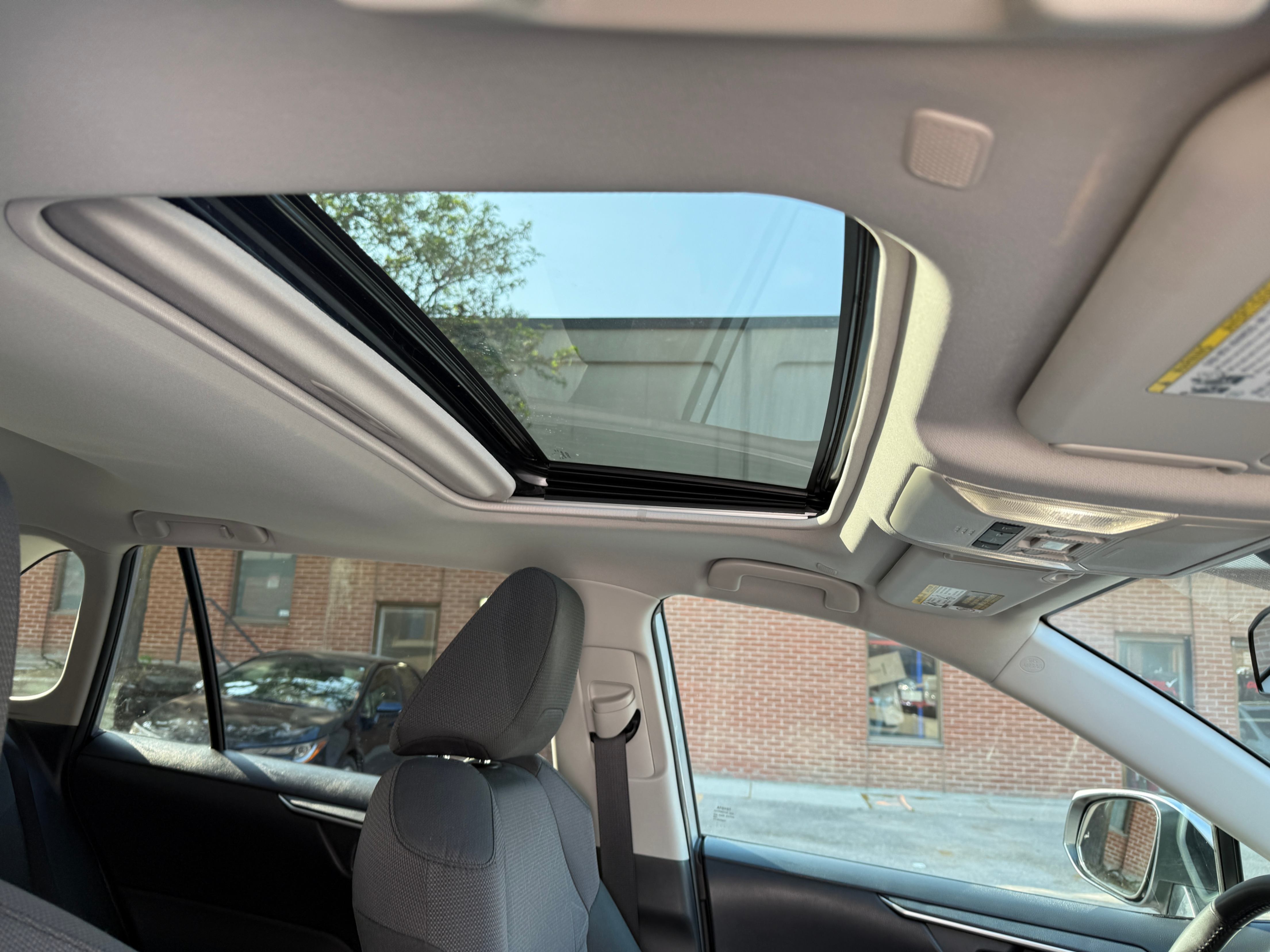 /crownautomobile/2024-Toyota-RAV4-7832669061402657.jpg