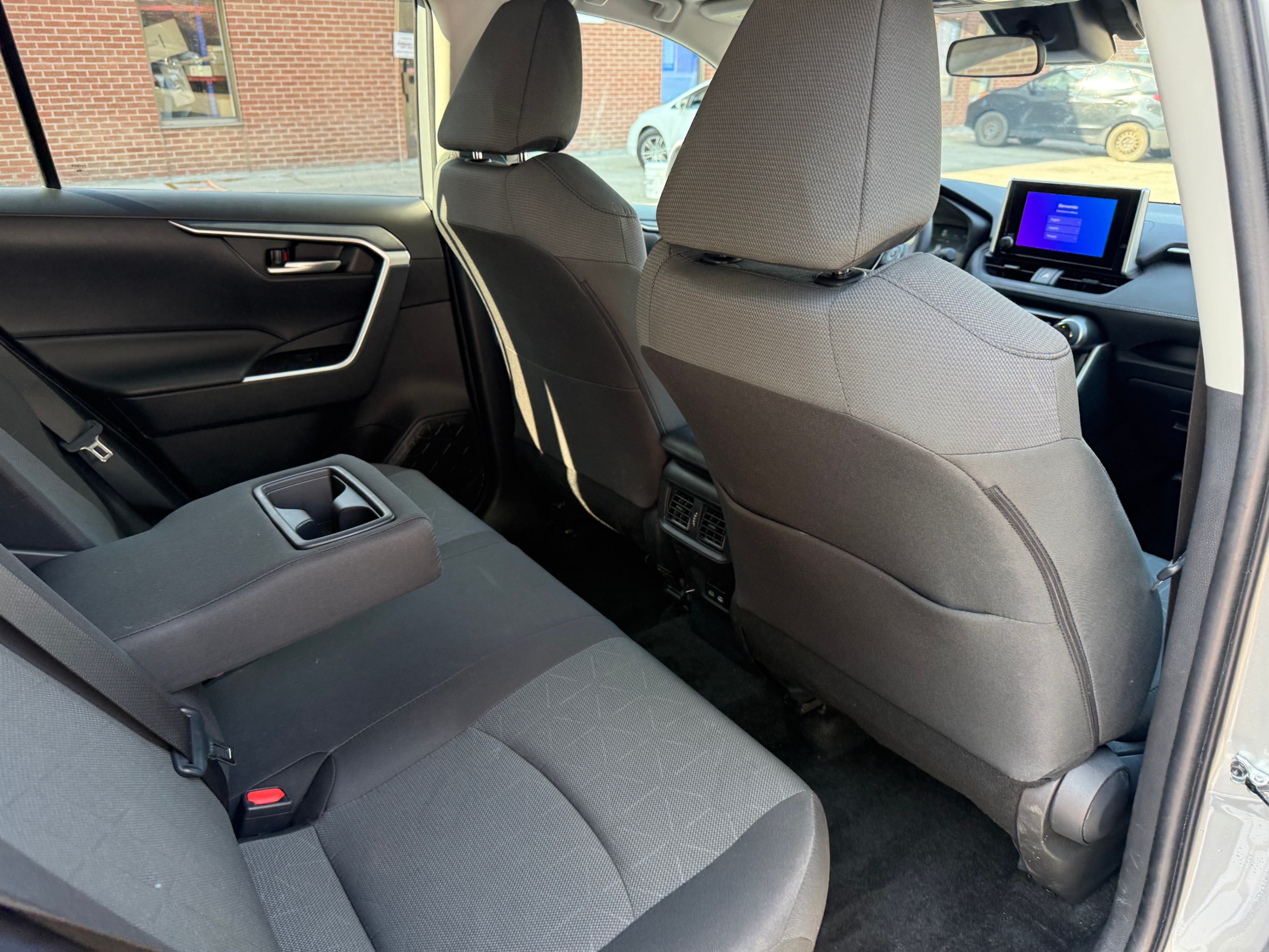 /crownautomobile/2024-Toyota-RAV4-8432944463204444.jpg