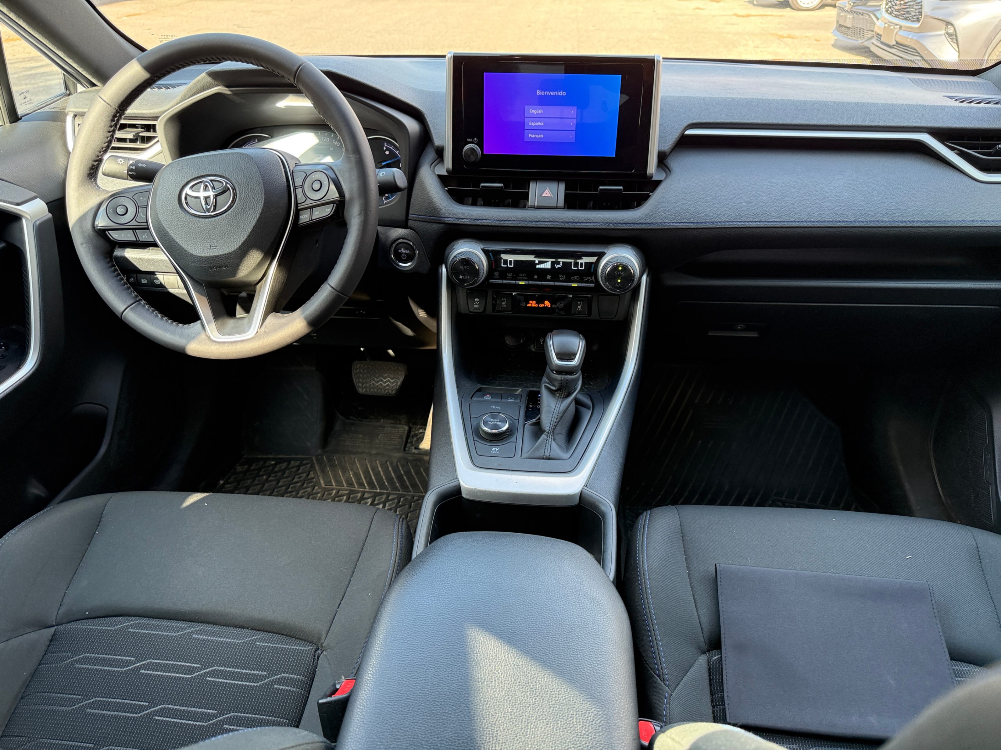 /crownautomobile/2024-Toyota-RAV4-9234357059740543.jpg
